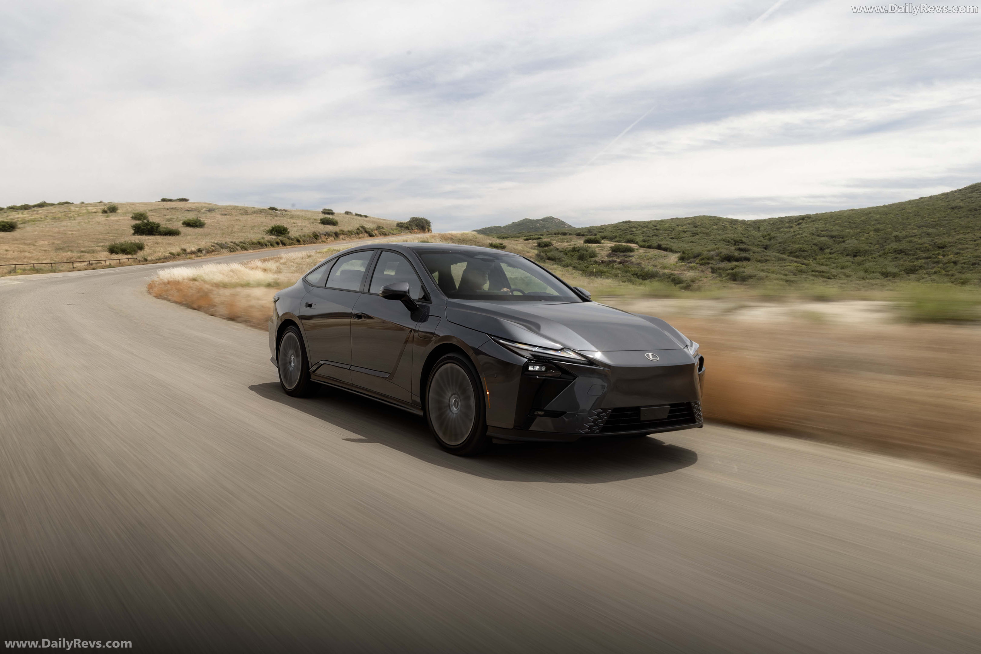 2026 Lexus ES 350e Luxury Executive Sonic Grey Front View