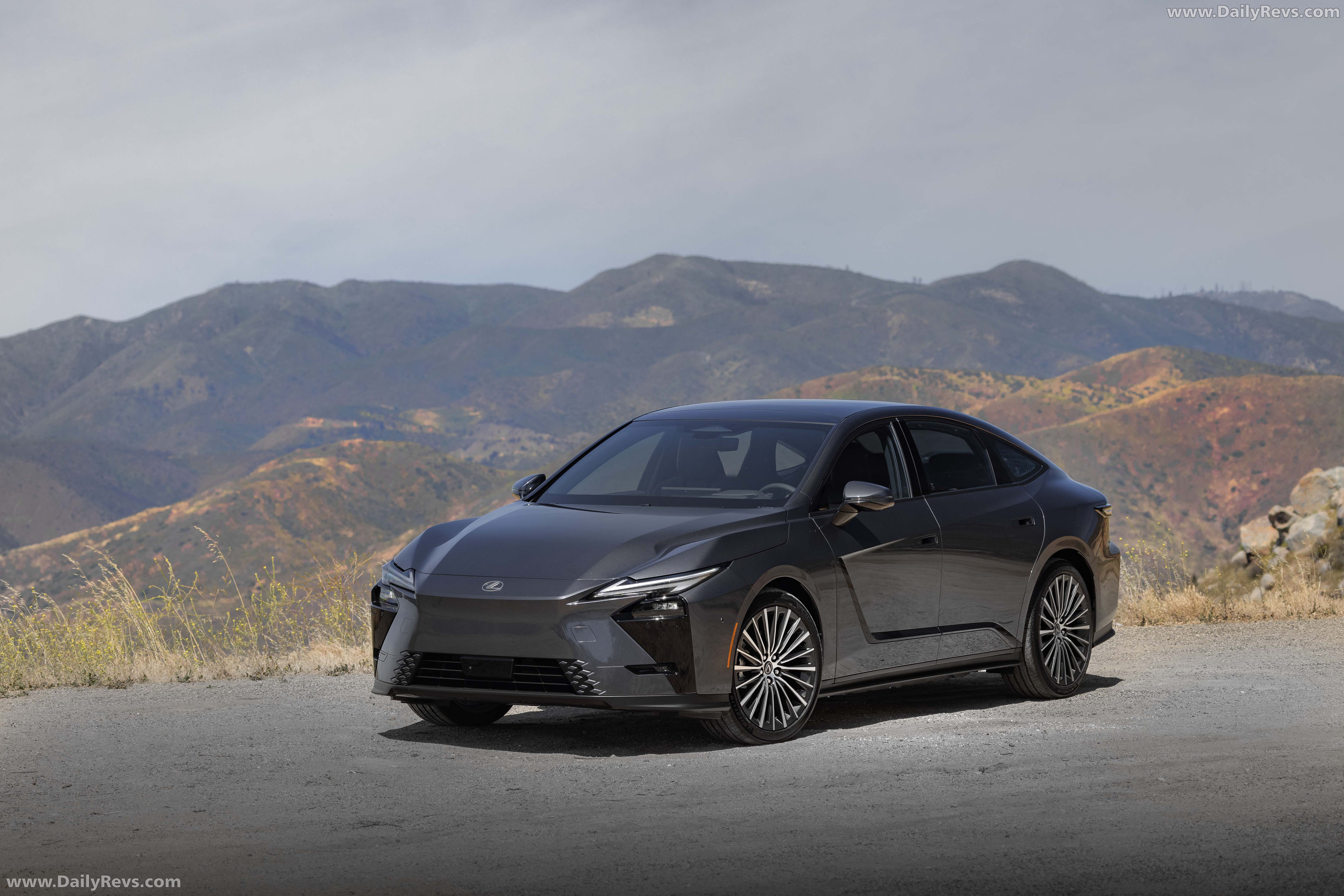 2026 Lexus ES 350e Luxury Executive Sonic Grey Front View