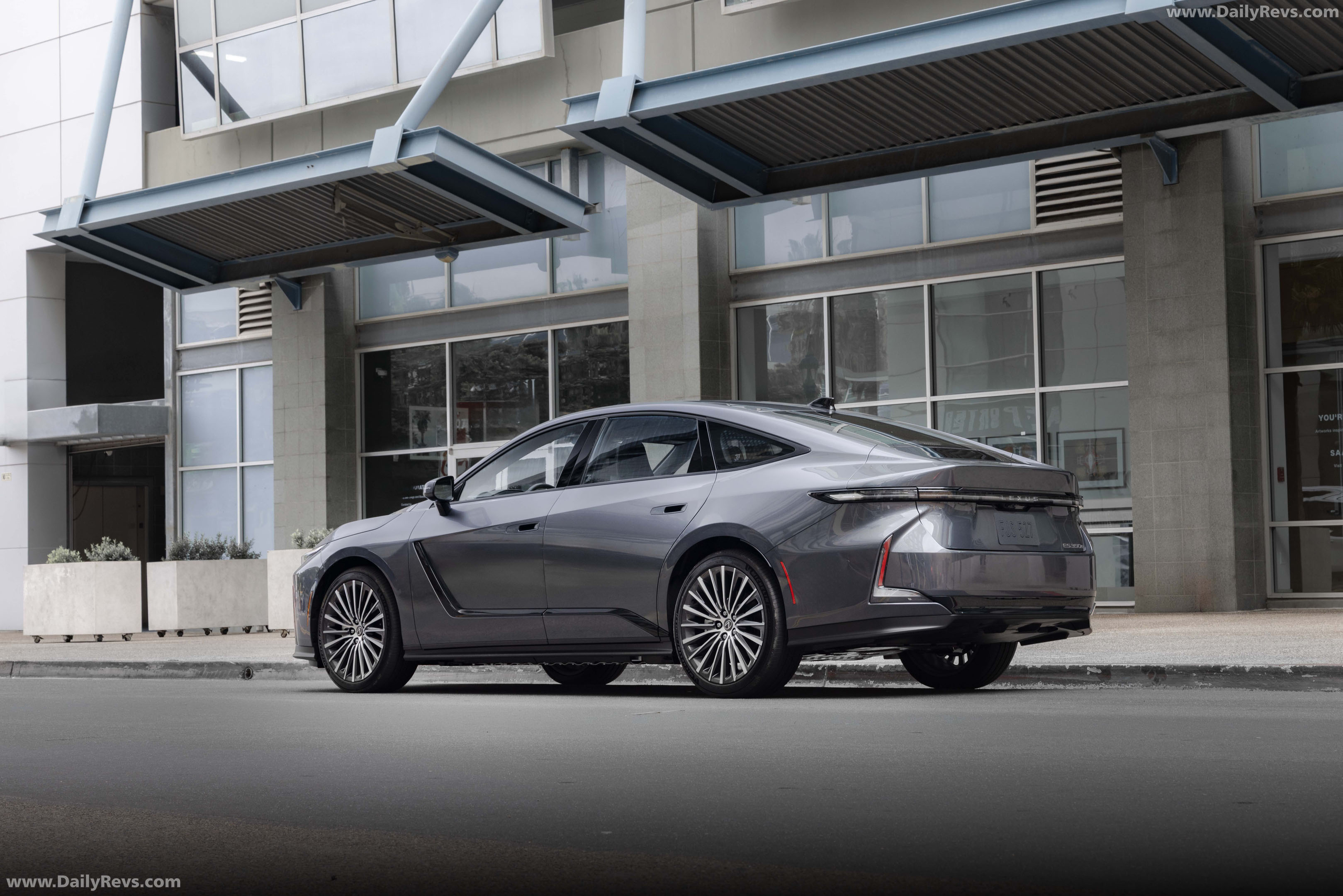 2026 Lexus ES 350e Luxury Executive Sonic Grey Rear View