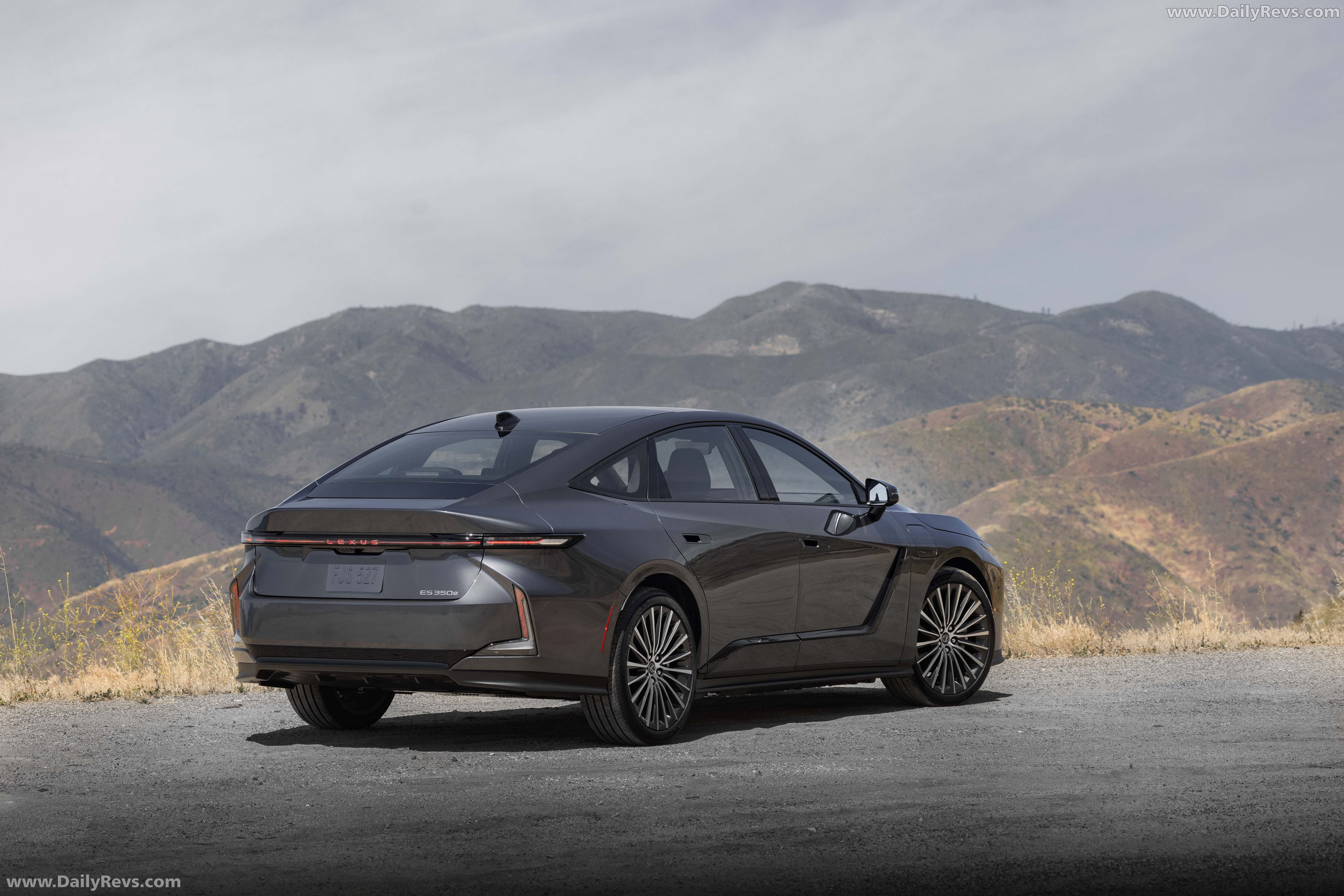 2026 Lexus ES 350e Luxury Executive Sonic Grey Rear View