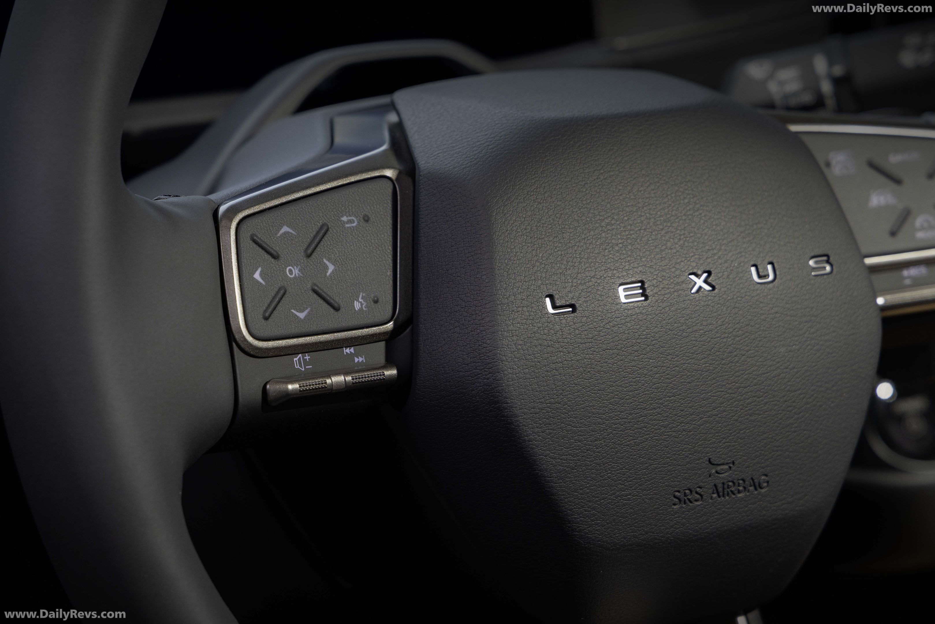 2026 Lexus ES 350e Luxury Executive Sonic Grey Interior