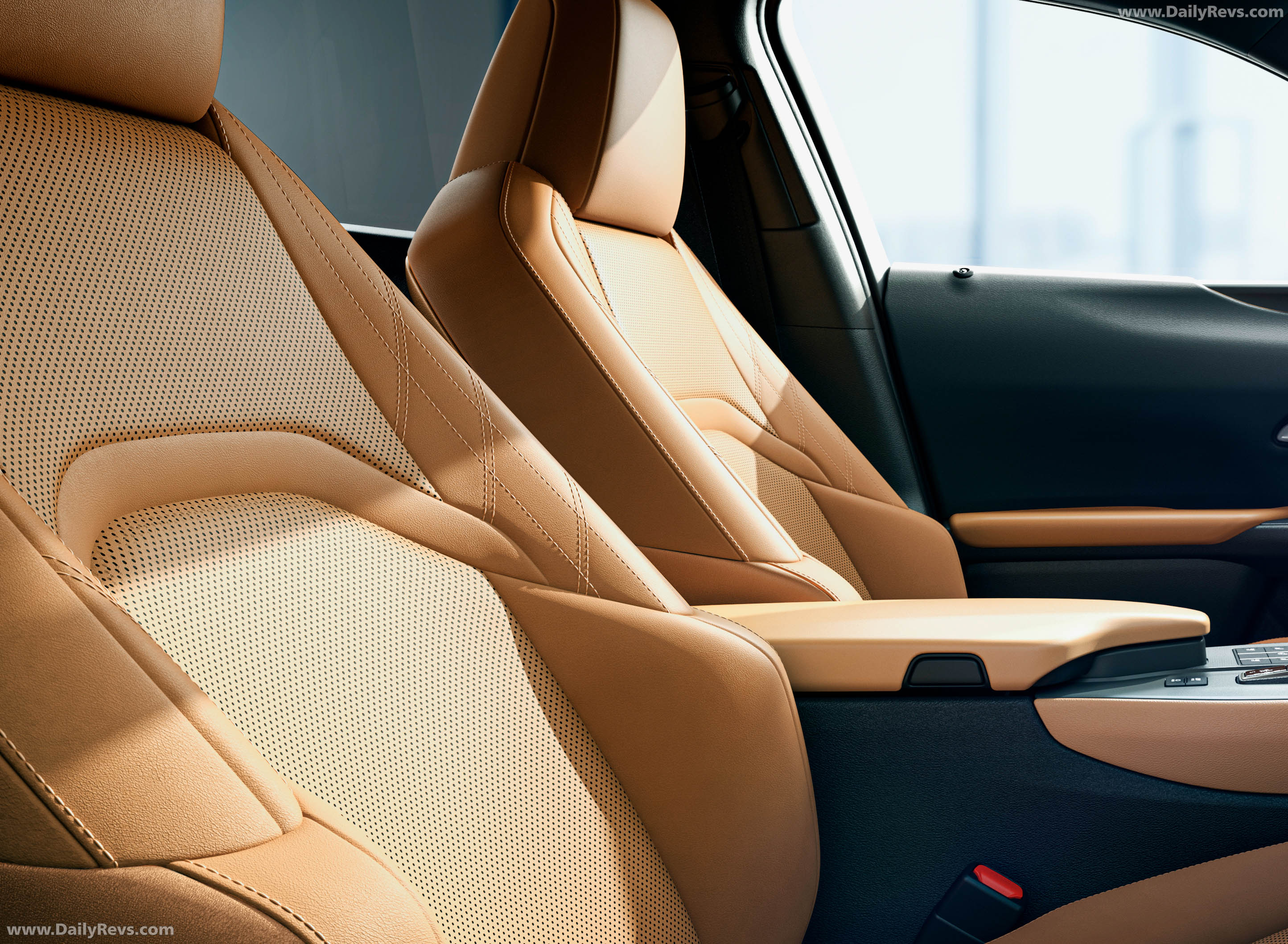 2026 Lexus UX 300h Shining Essence Interior