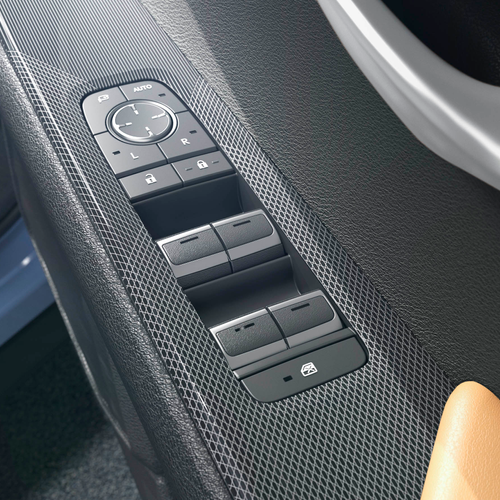 2026 Lexus UX 300h Shining Essence Interior