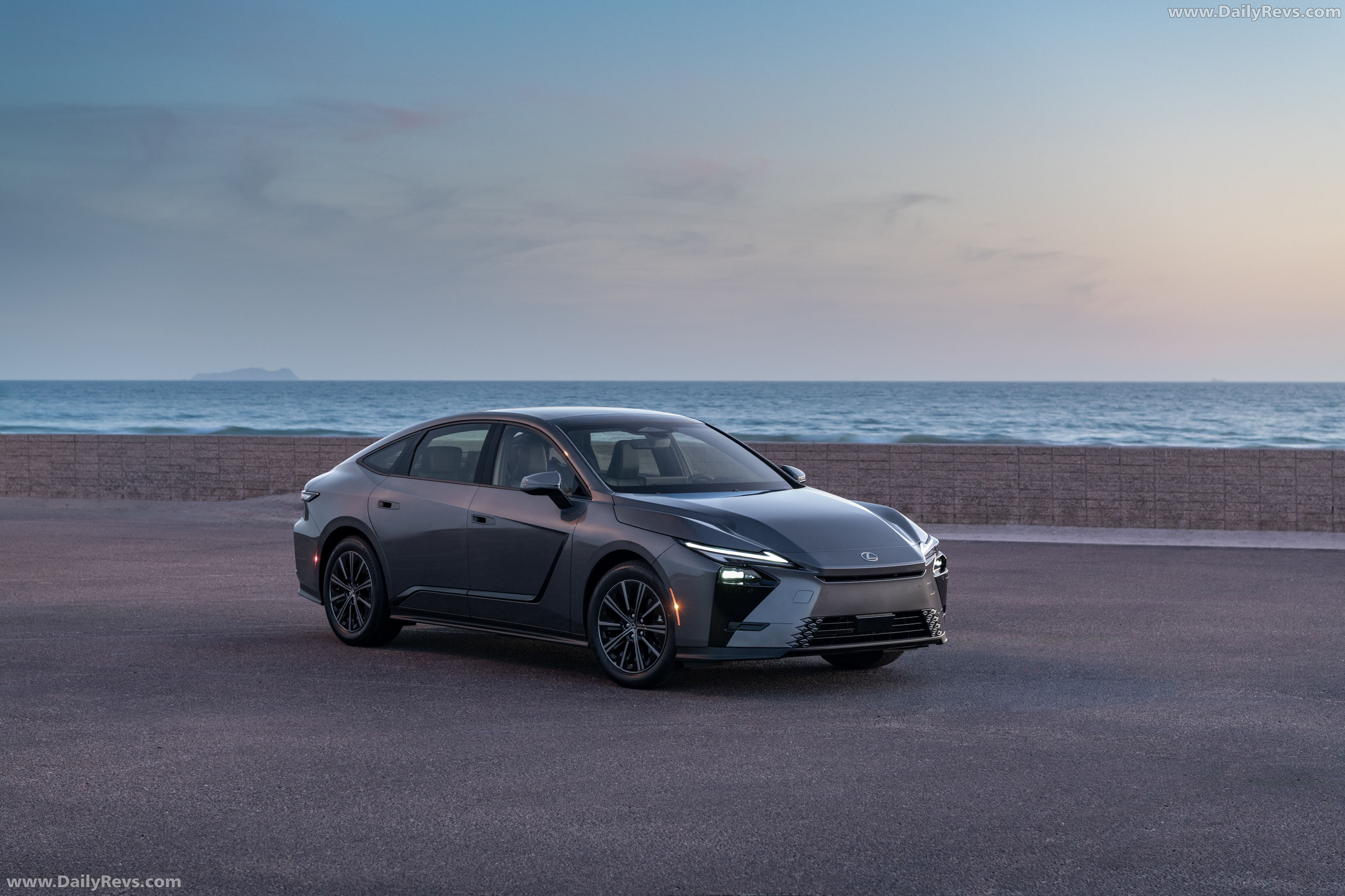 2026 Lexus ES 350H Premium Cloud Burst Gray Front View