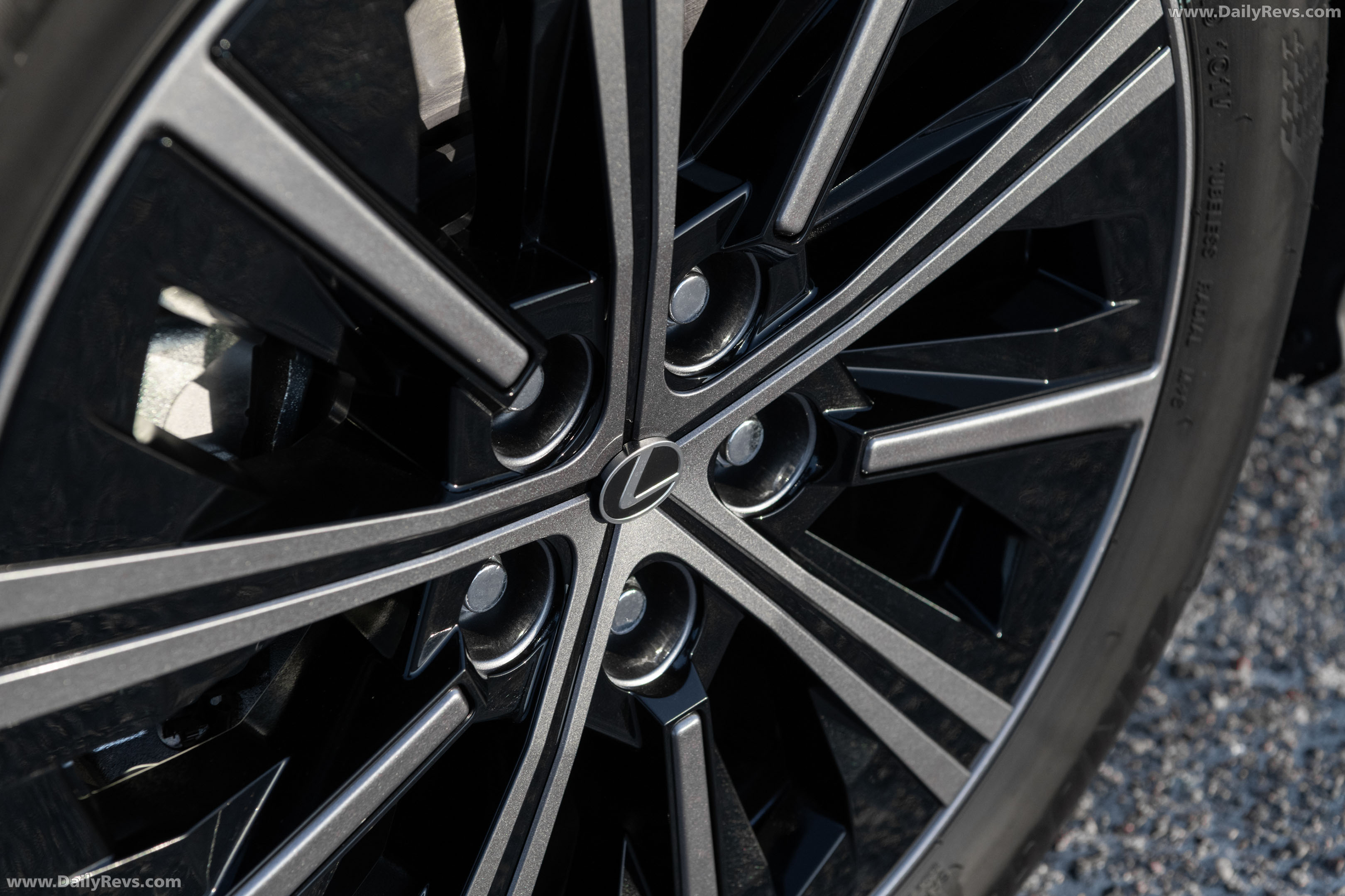 2026 Lexus ES 350H Premium Cloud Burst Gray Exterior