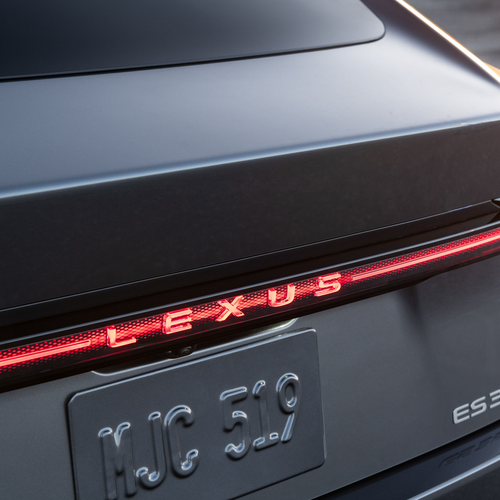 2026 Lexus ES 350H Premium Cloud Burst Gray Exterior