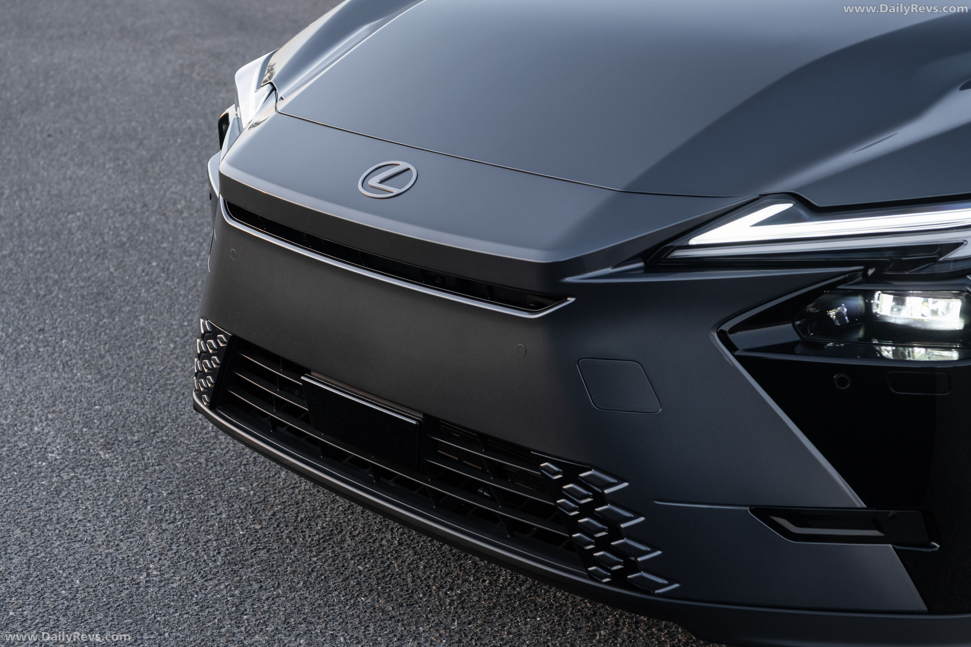 2026 Lexus ES 350H Premium Cloud Burst Gray Exterior