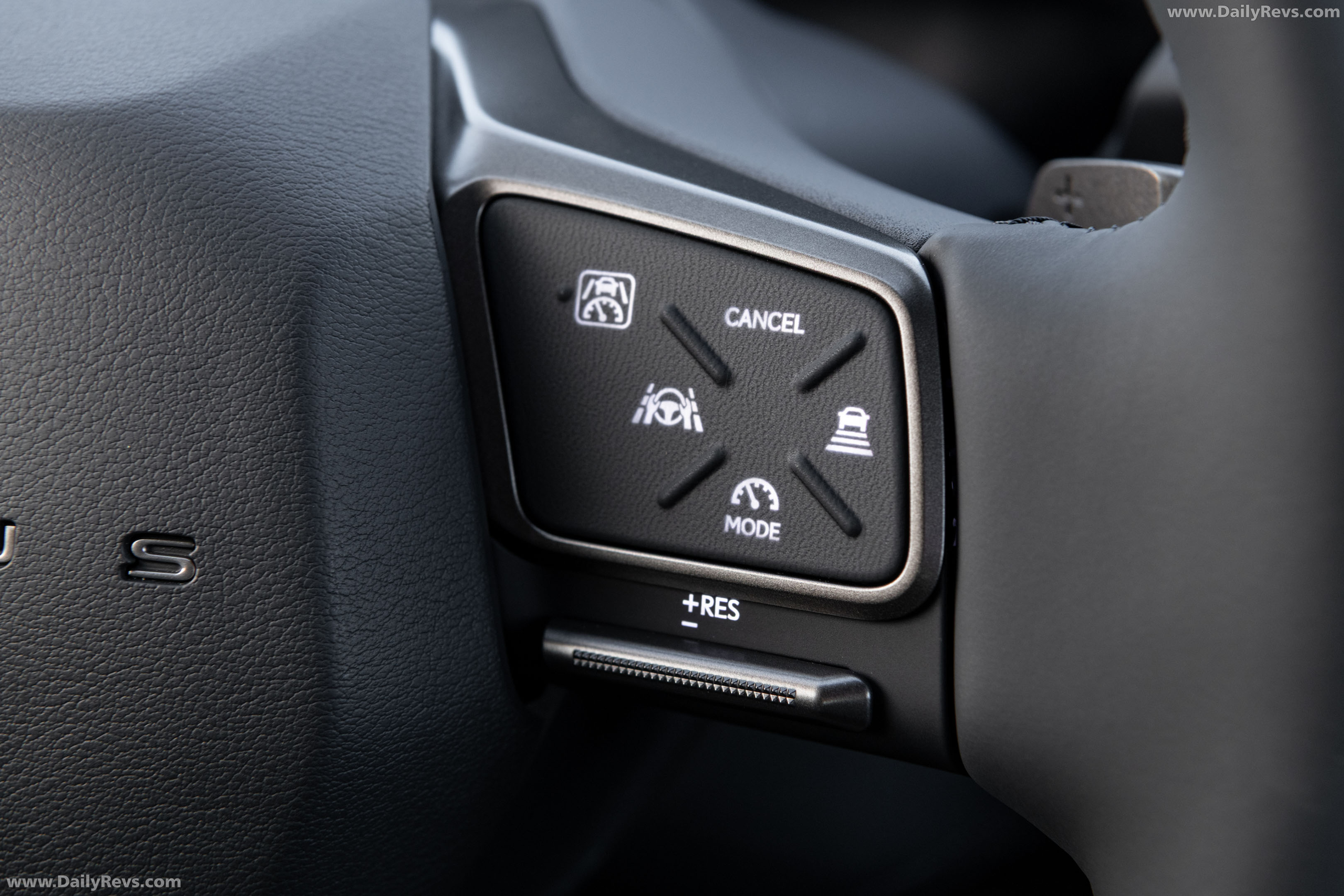2026 Lexus ES 350H Premium Cloud Burst Gray Interior