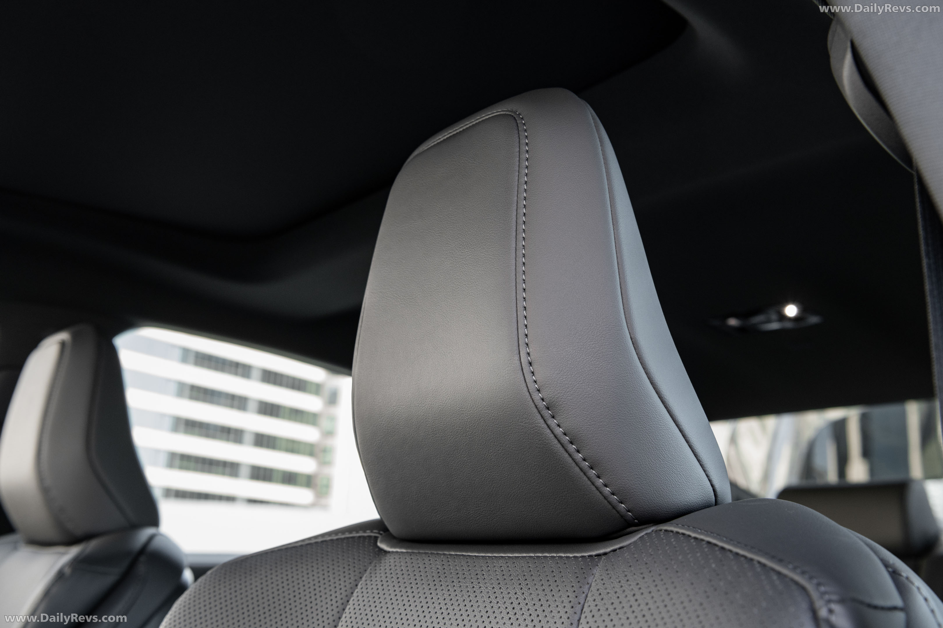 2026 Lexus ES 350H Premium Cloud Burst Gray Interior