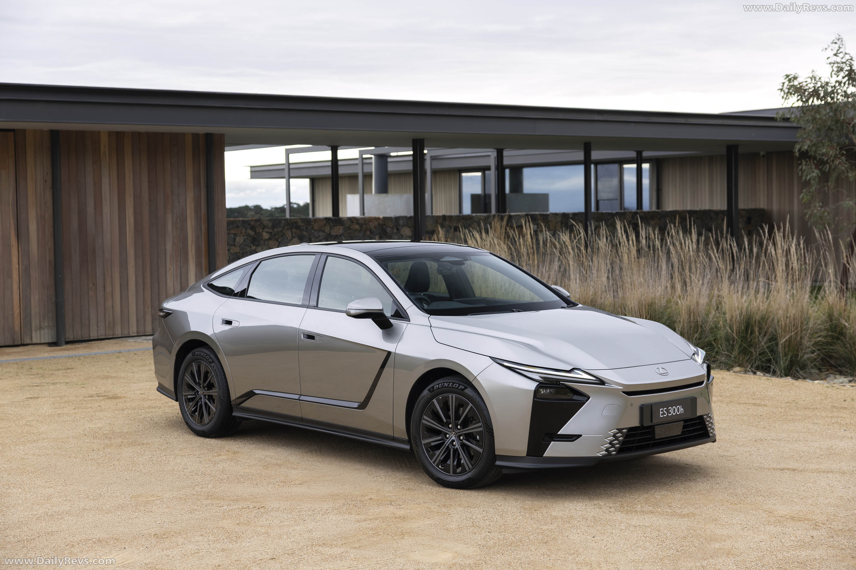 2026 Lexus ES 300h Australian Version Front View