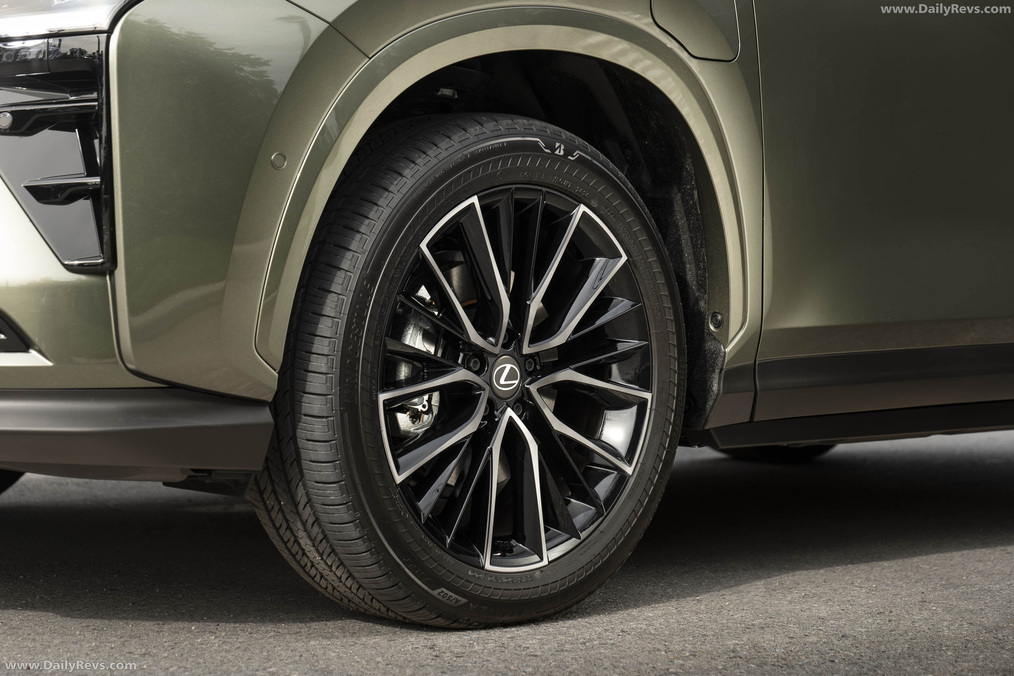 2027 Lexus NX 450 Plus Exterior