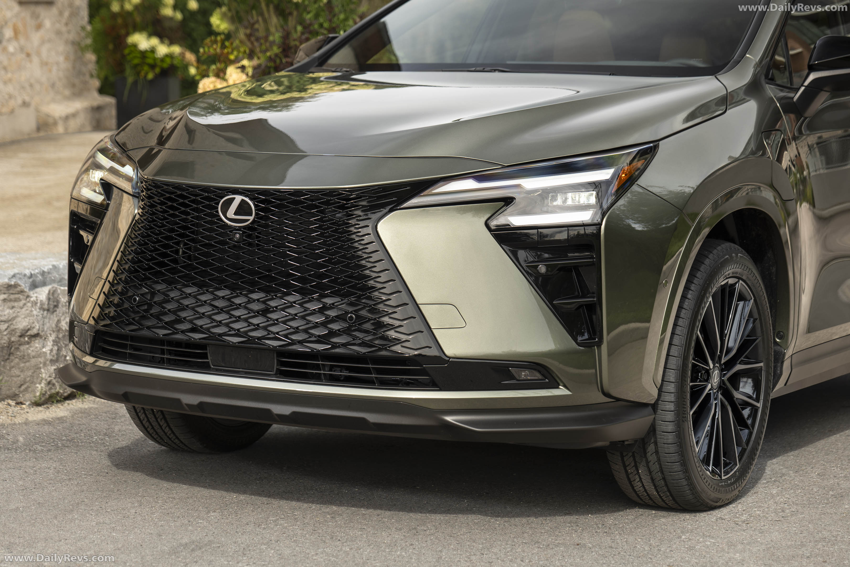 2027 Lexus NX 450 Plus Exterior