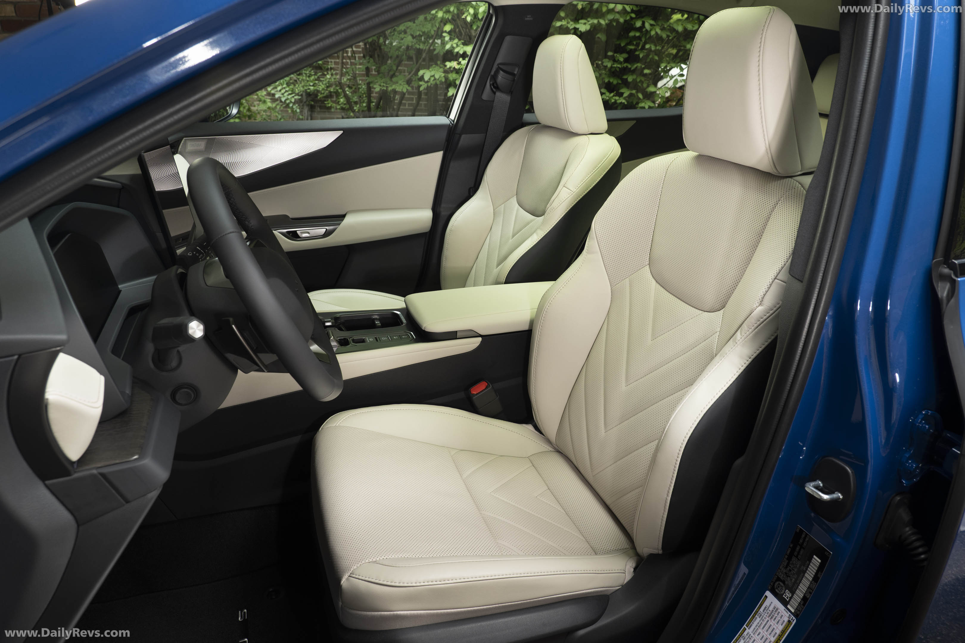 2027 Lexus NX 350h HEV Interior