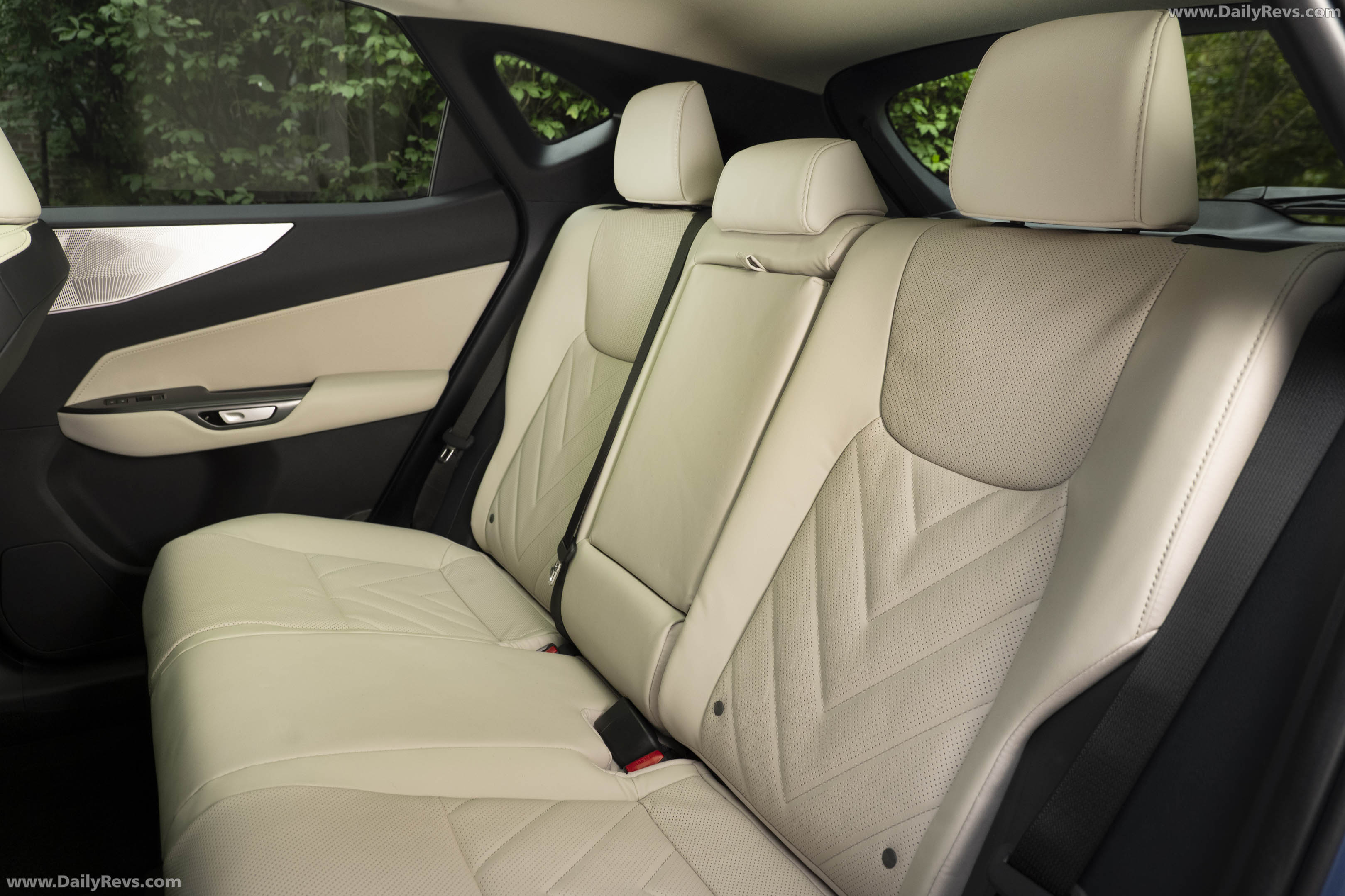 2027 Lexus NX 350h HEV Interior