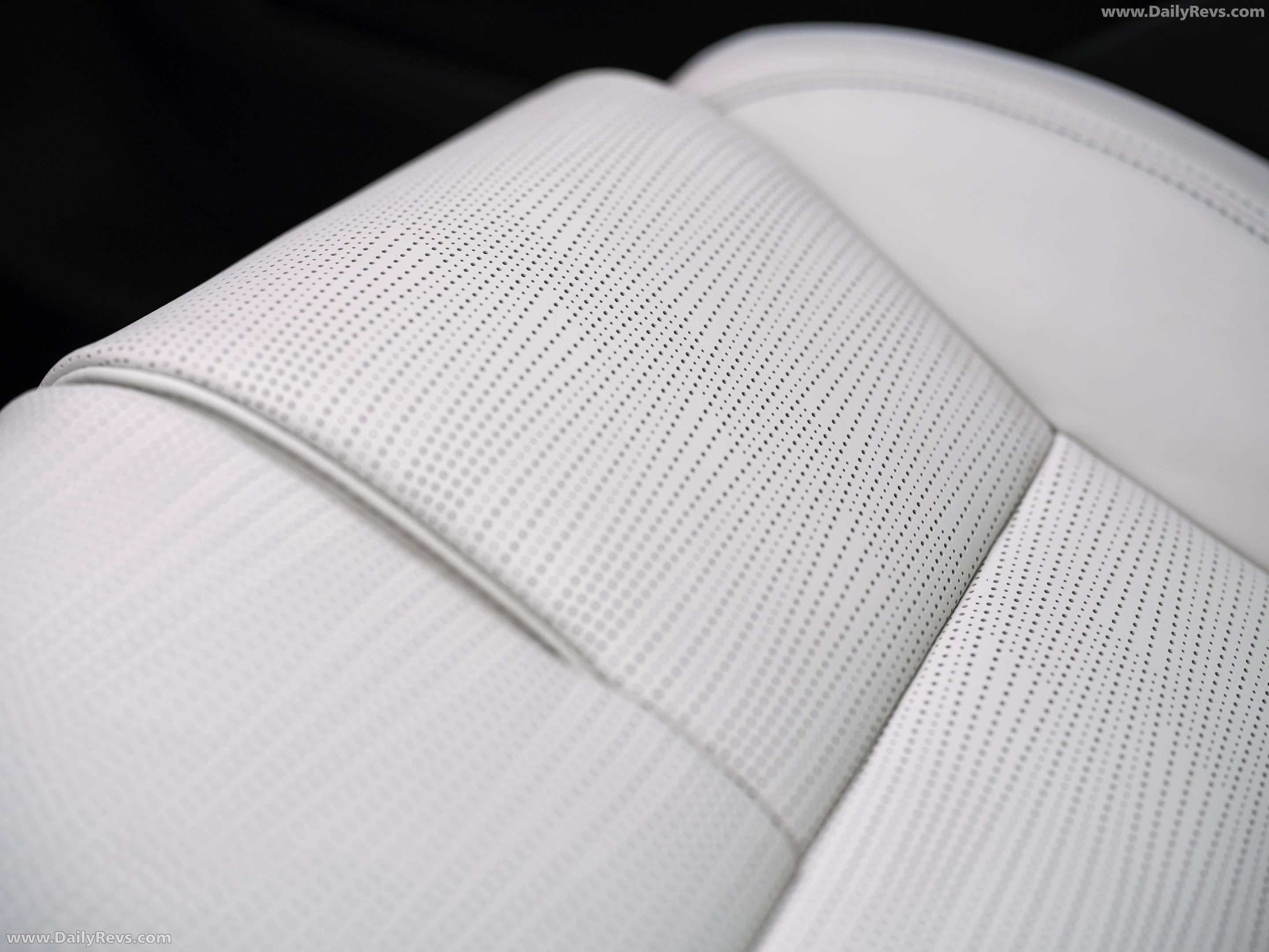 2027 Lincoln Nautilus Black Label Interior