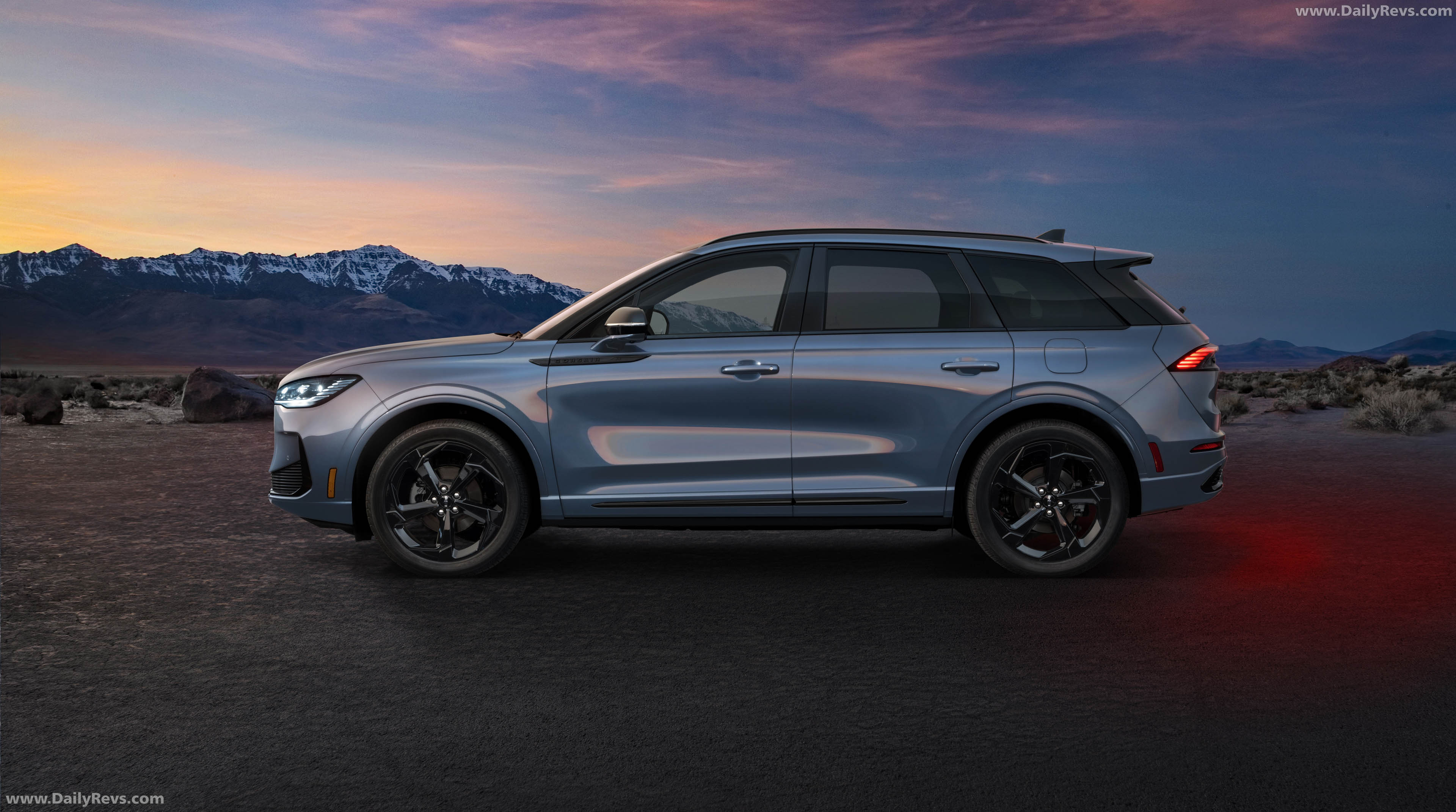 2027 Lincoln Corsair Hybrid Side View