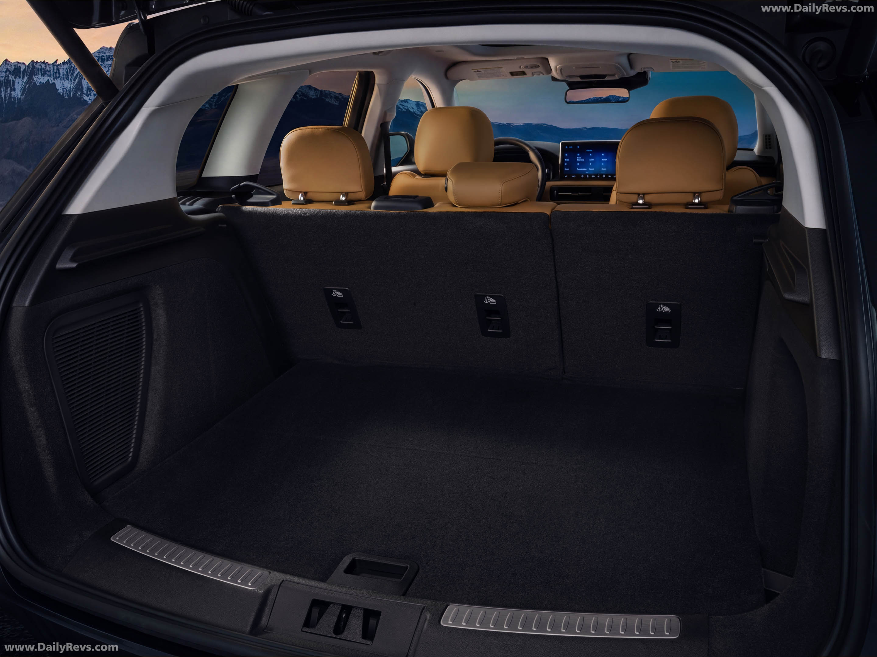 2027 Lincoln Corsair Hybrid Interior