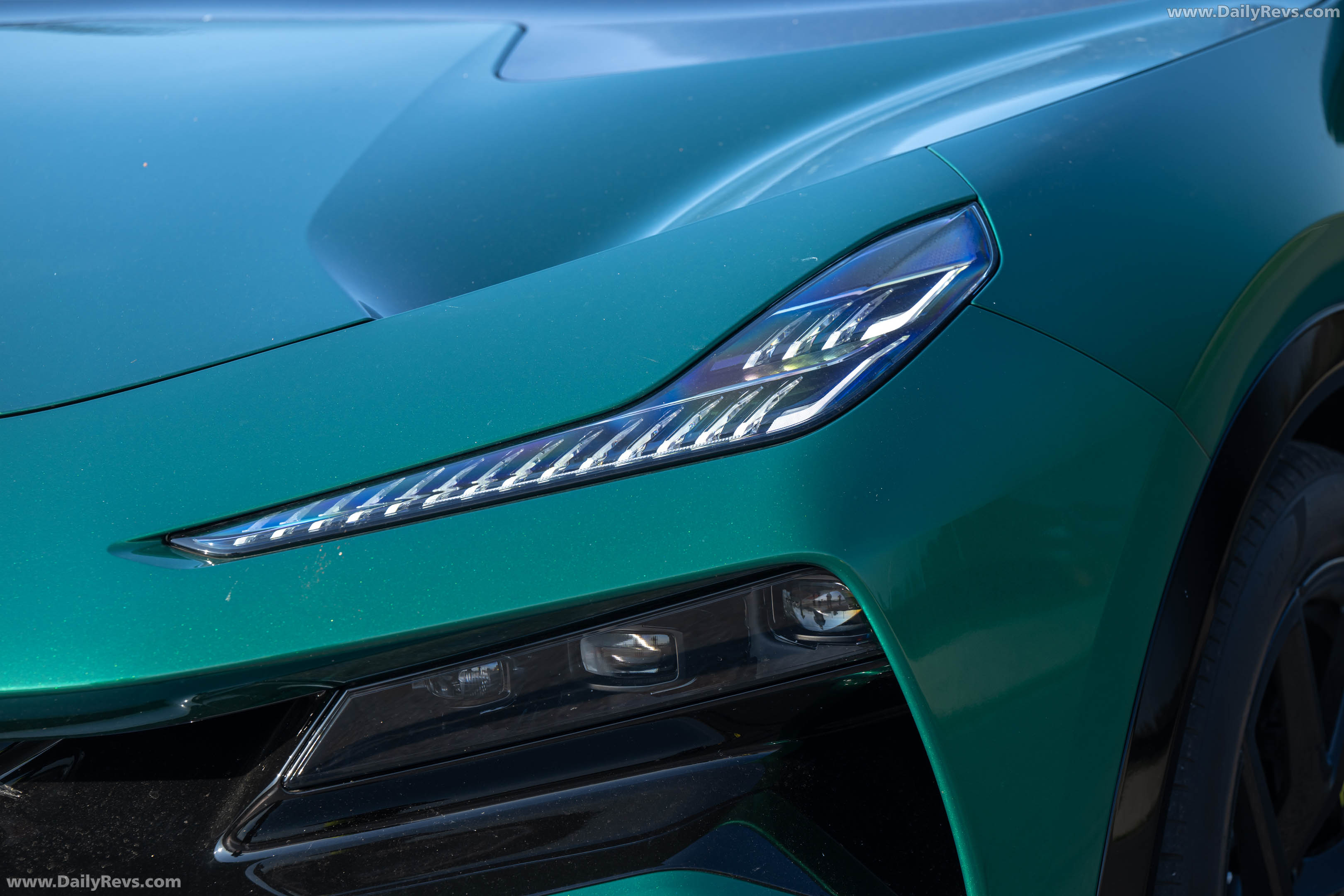 2026 Lotus Eletre 600 Sport SE Exterior