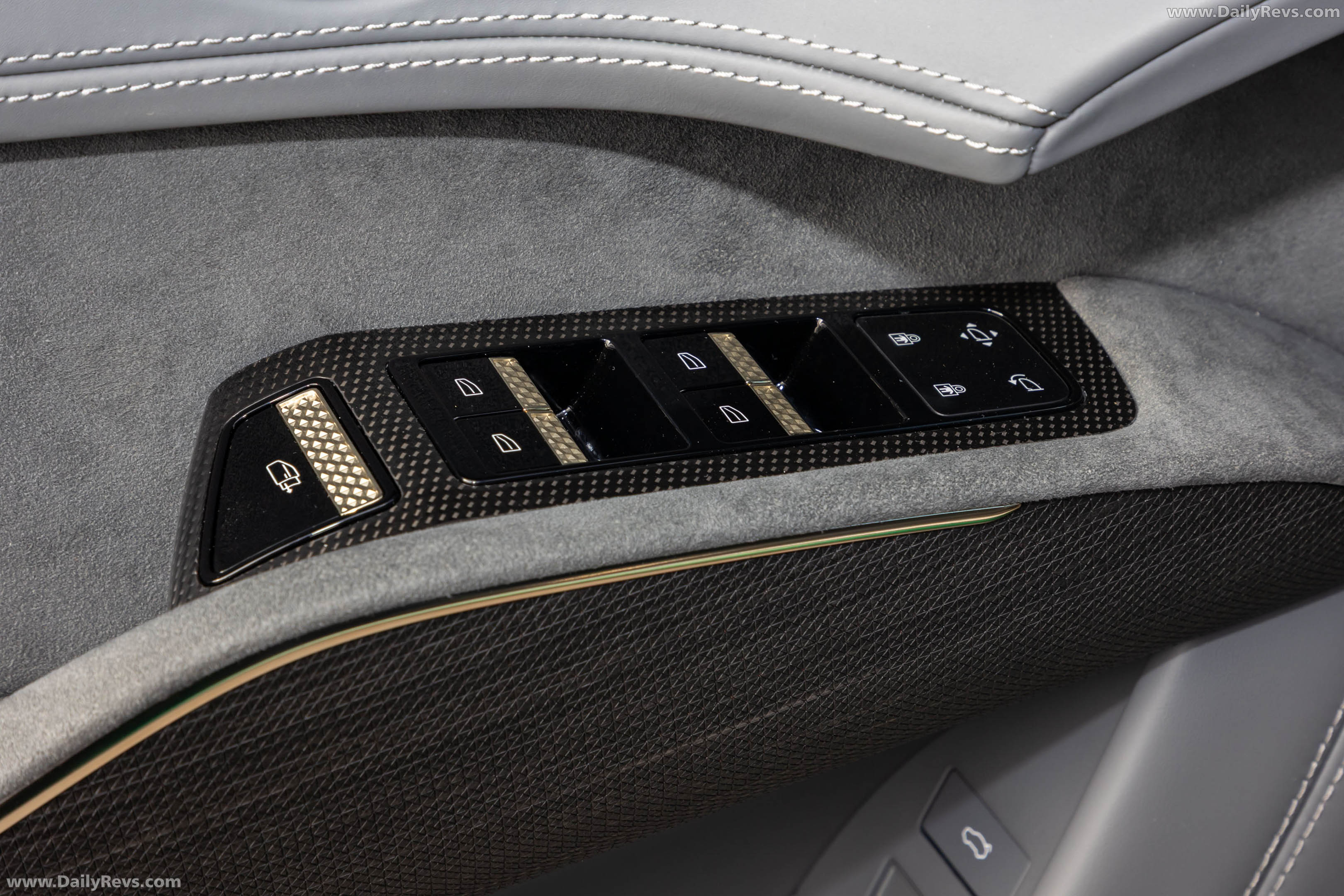2026 Lotus Eletre 600 Sport SE Interior