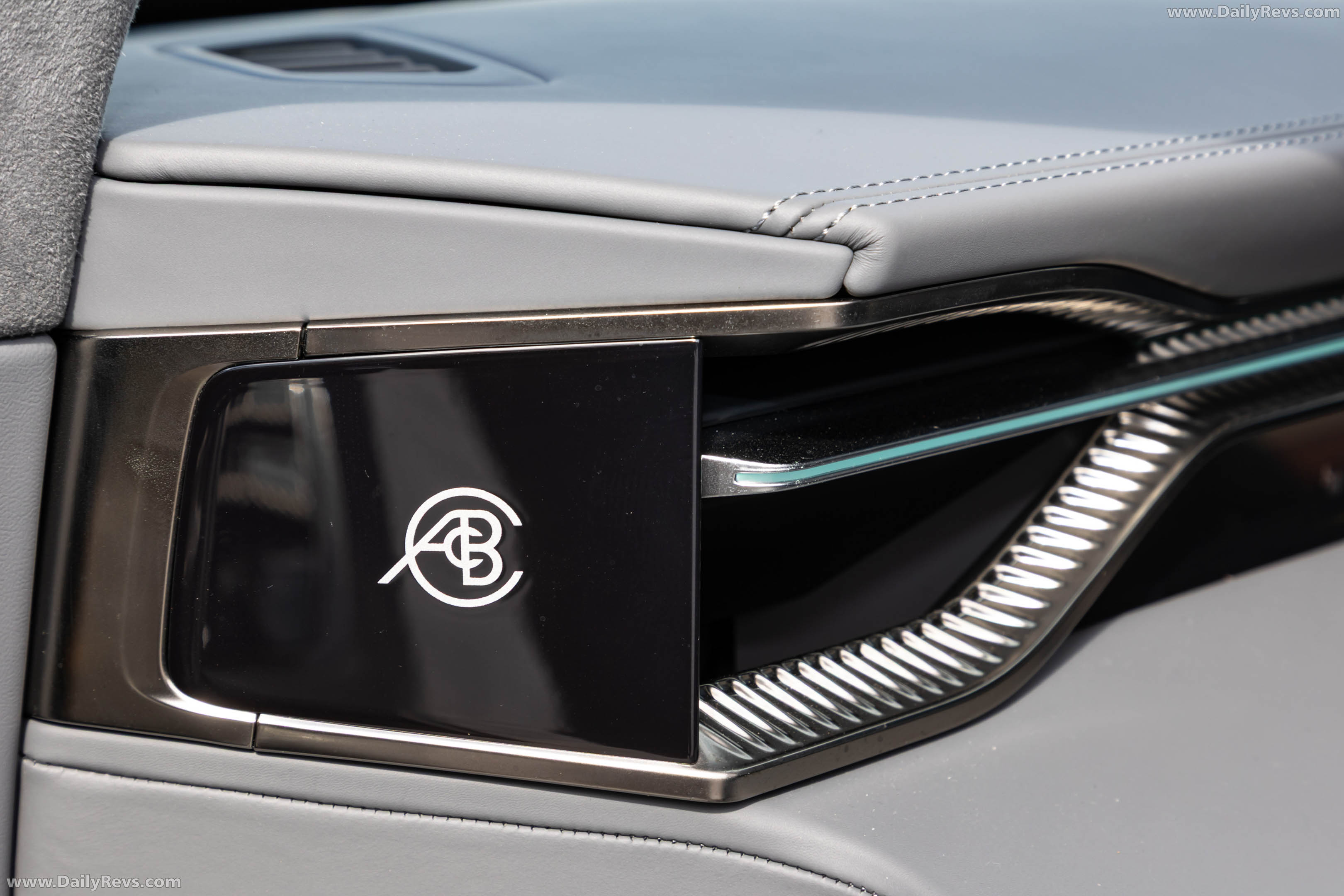 2026 Lotus Eletre 600 Sport SE Interior