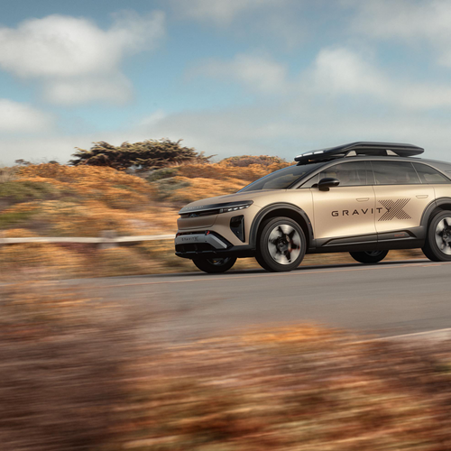 2025 Lucid Gravity X Concept Side View