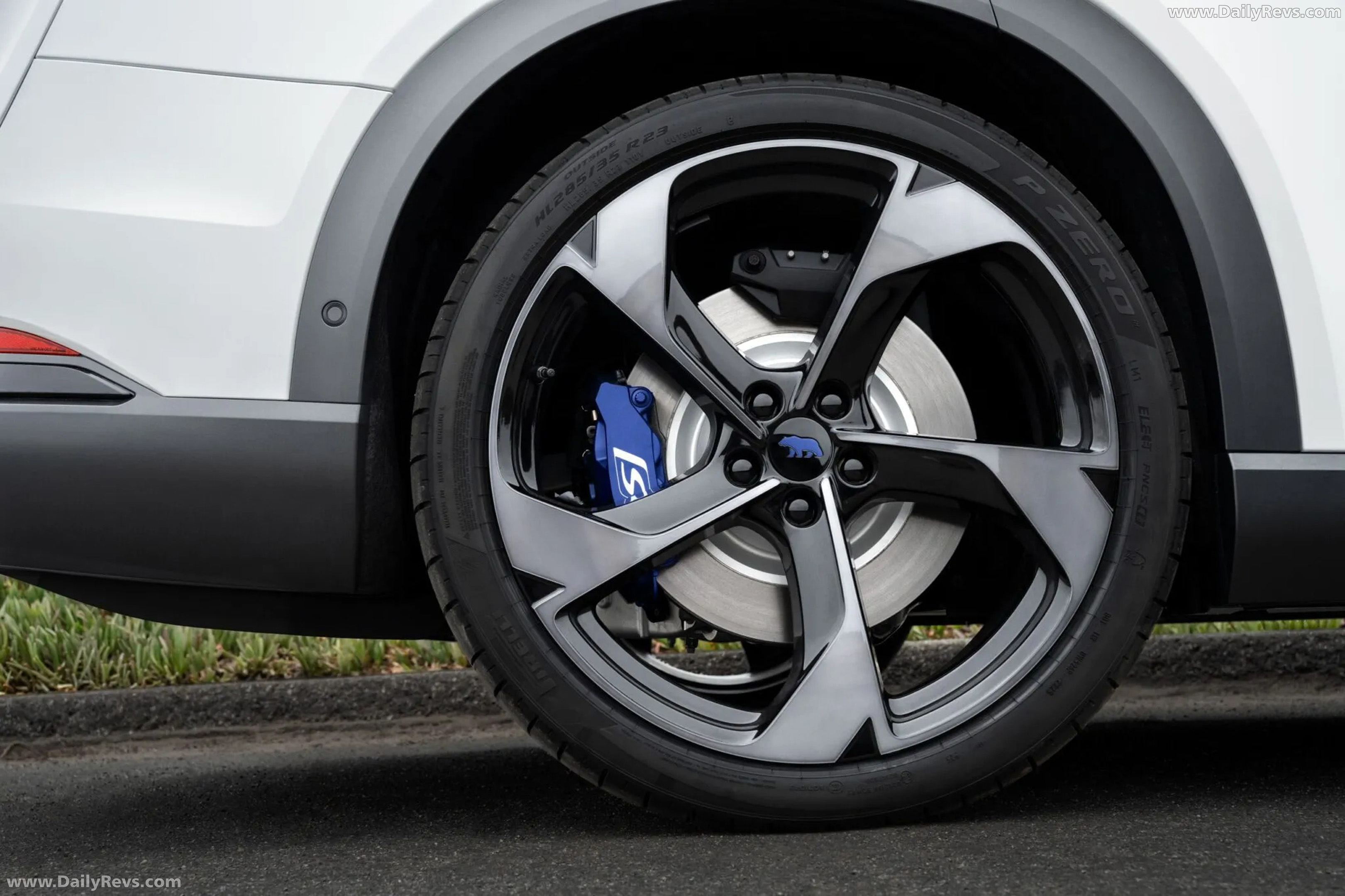 2027 Lucid Gravity GT-S Exterior