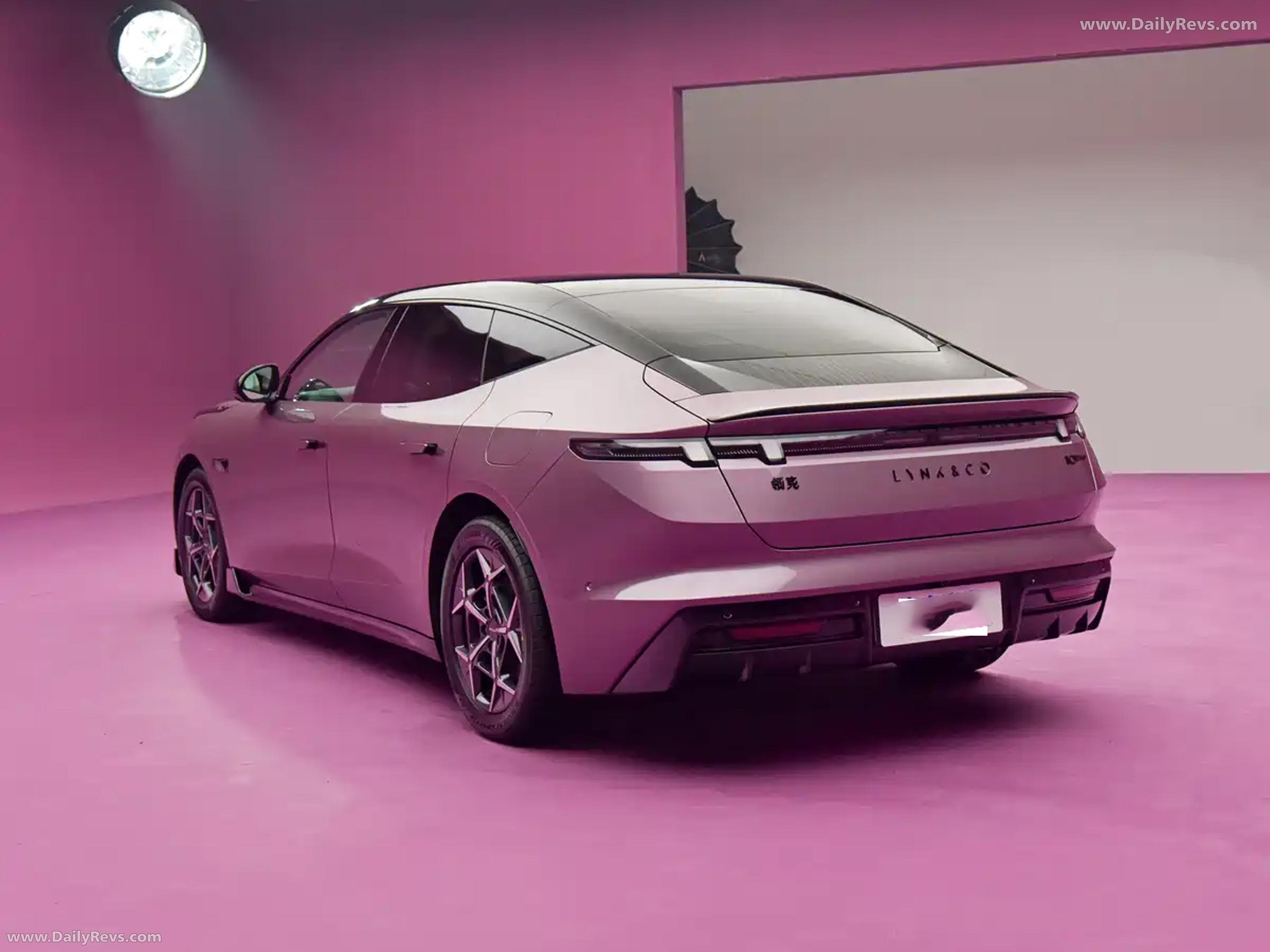 2026 Lynk Co 10 EMP Rear View
