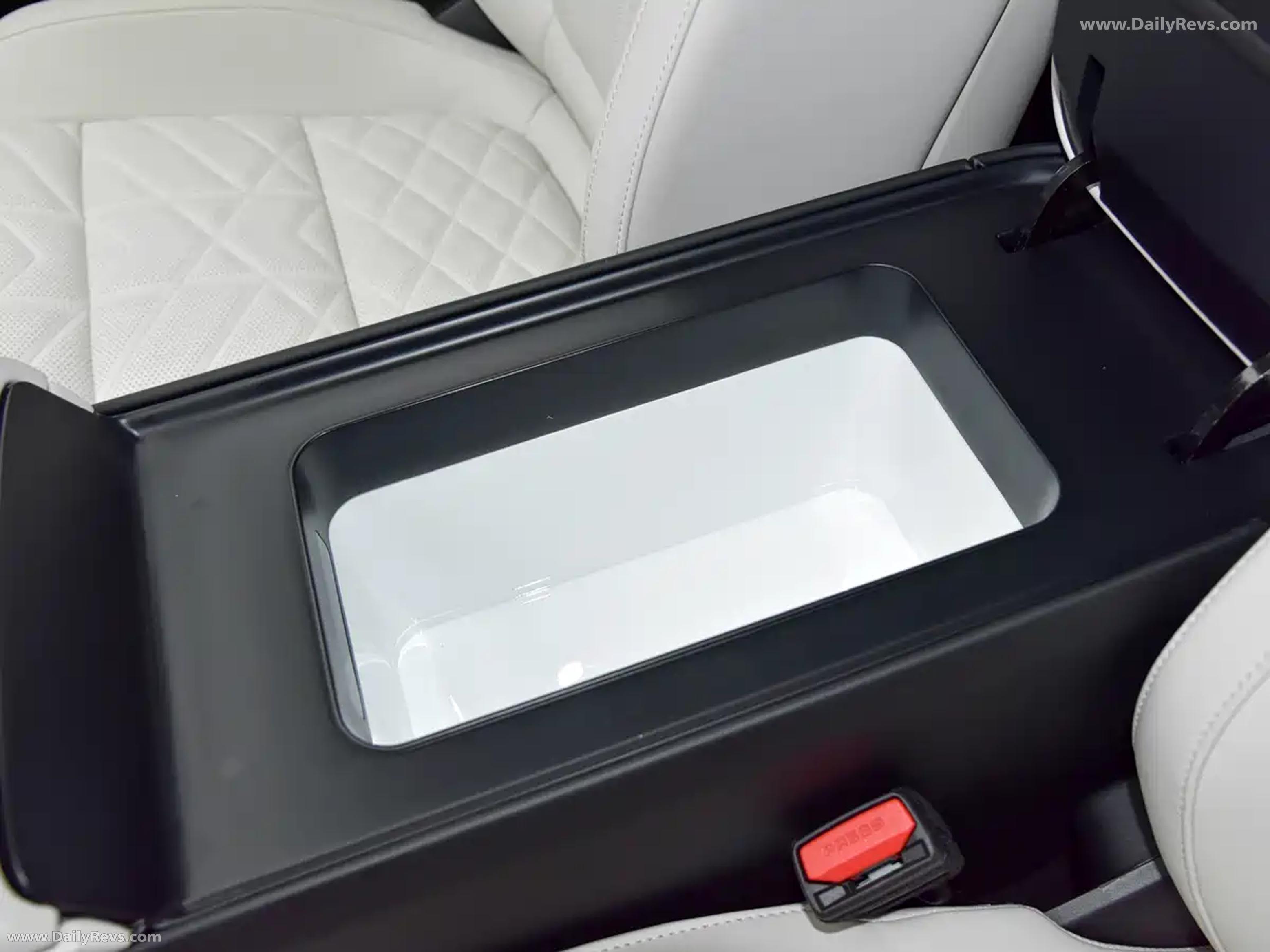 2026 Lynk Co 10 EMP Interior