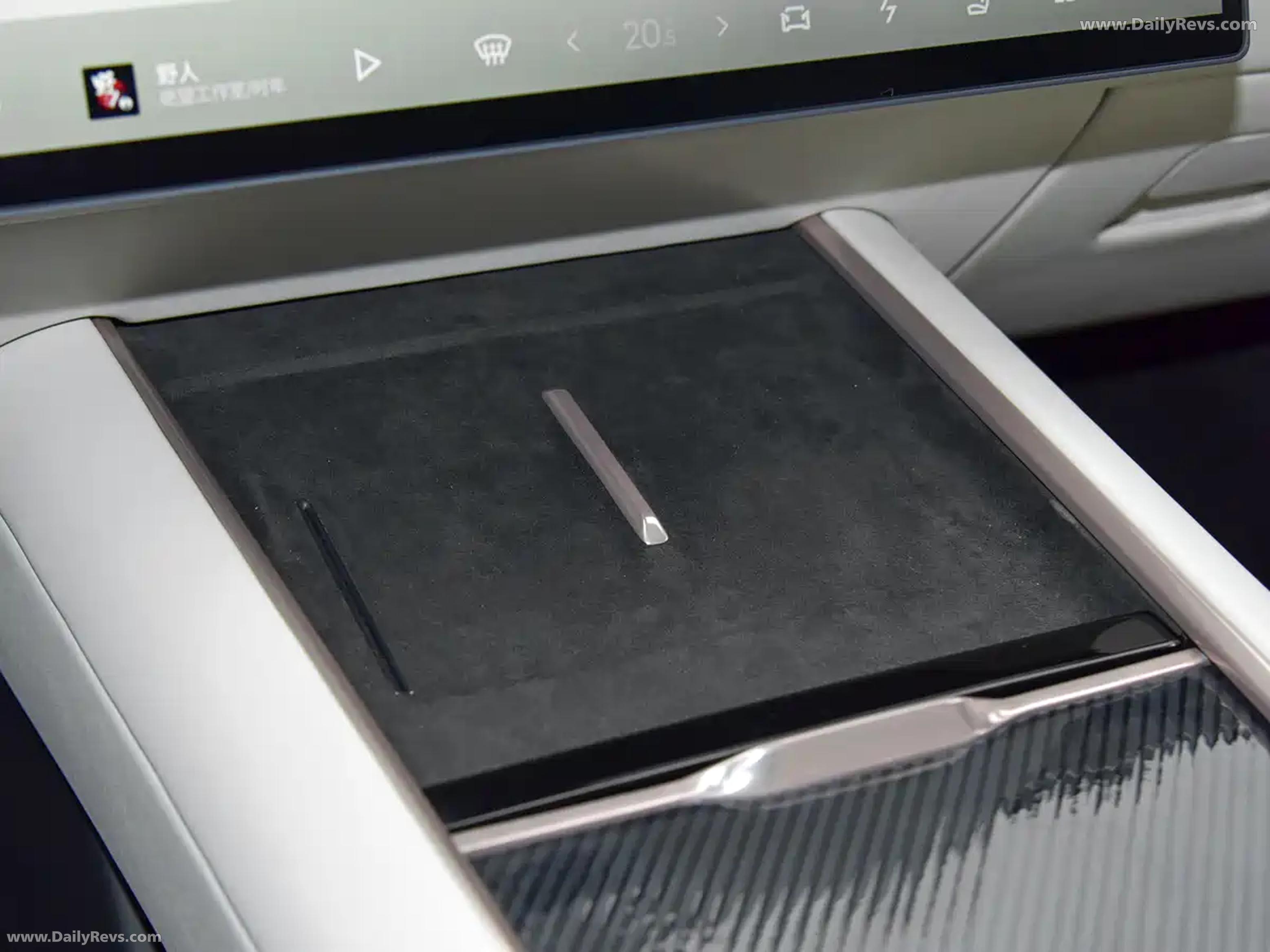 2026 Lynk Co 10 EMP Interior