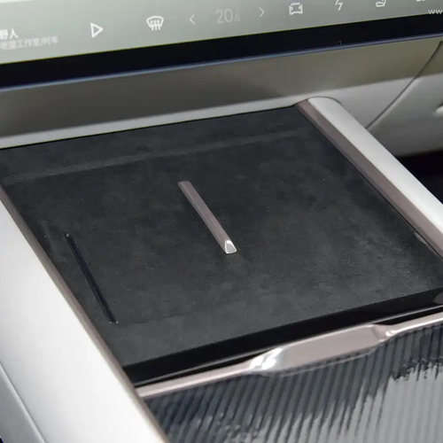 2026 Lynk Co 10 EMP Interior