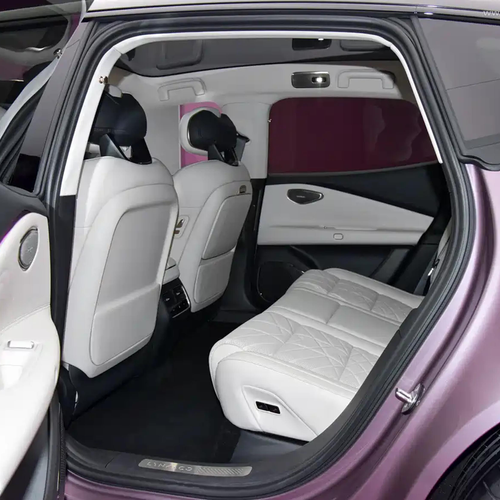 2026 Lynk Co 10 EMP Interior