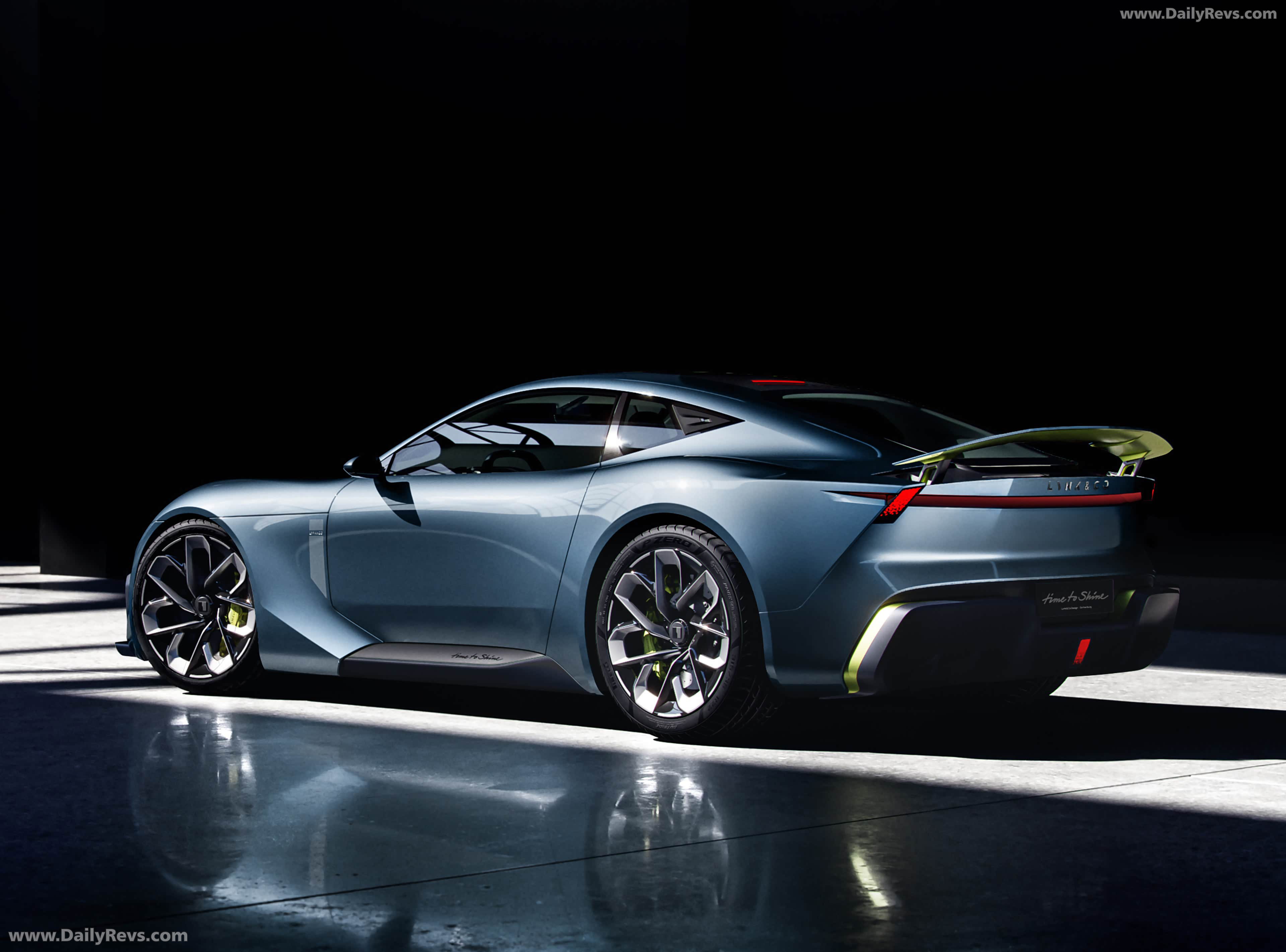 2026 Lynk Co GT Concept Rear View