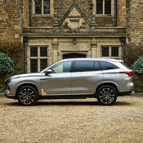 2026 MG S9 PHEV UK Version Side View