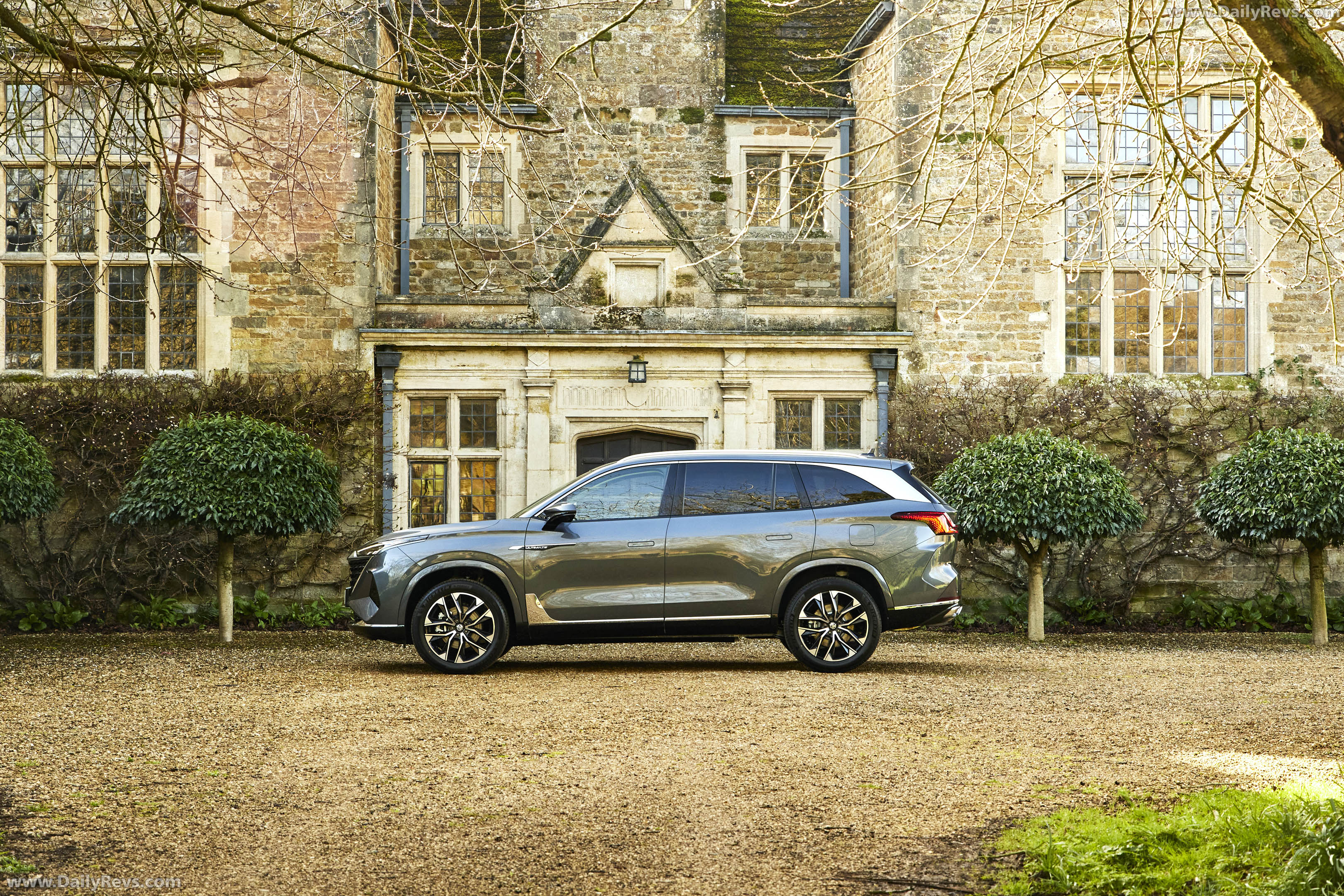 2026 S9 PHEV Camden Grey Side View