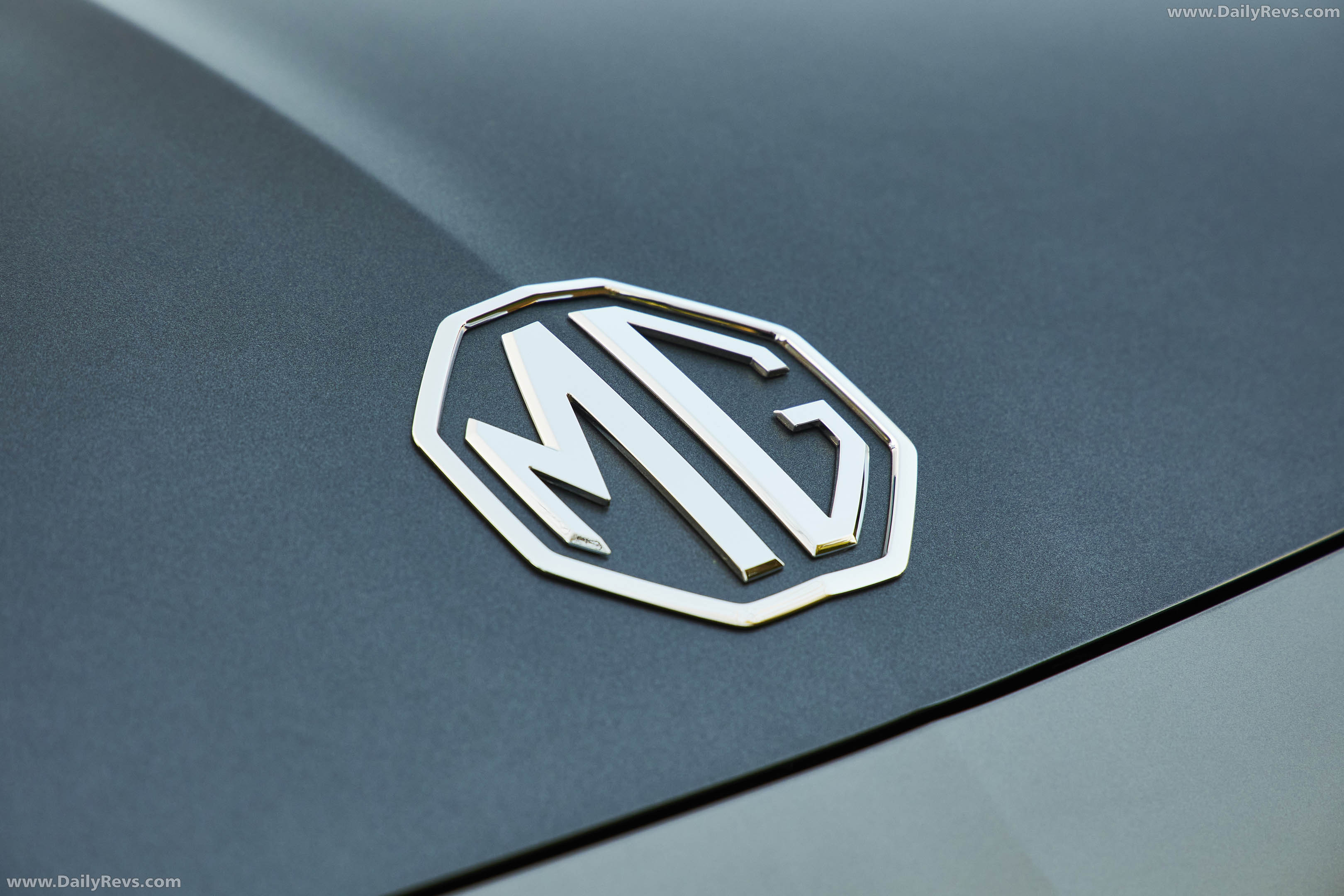 2026 S9 PHEV Camden Grey Exterior