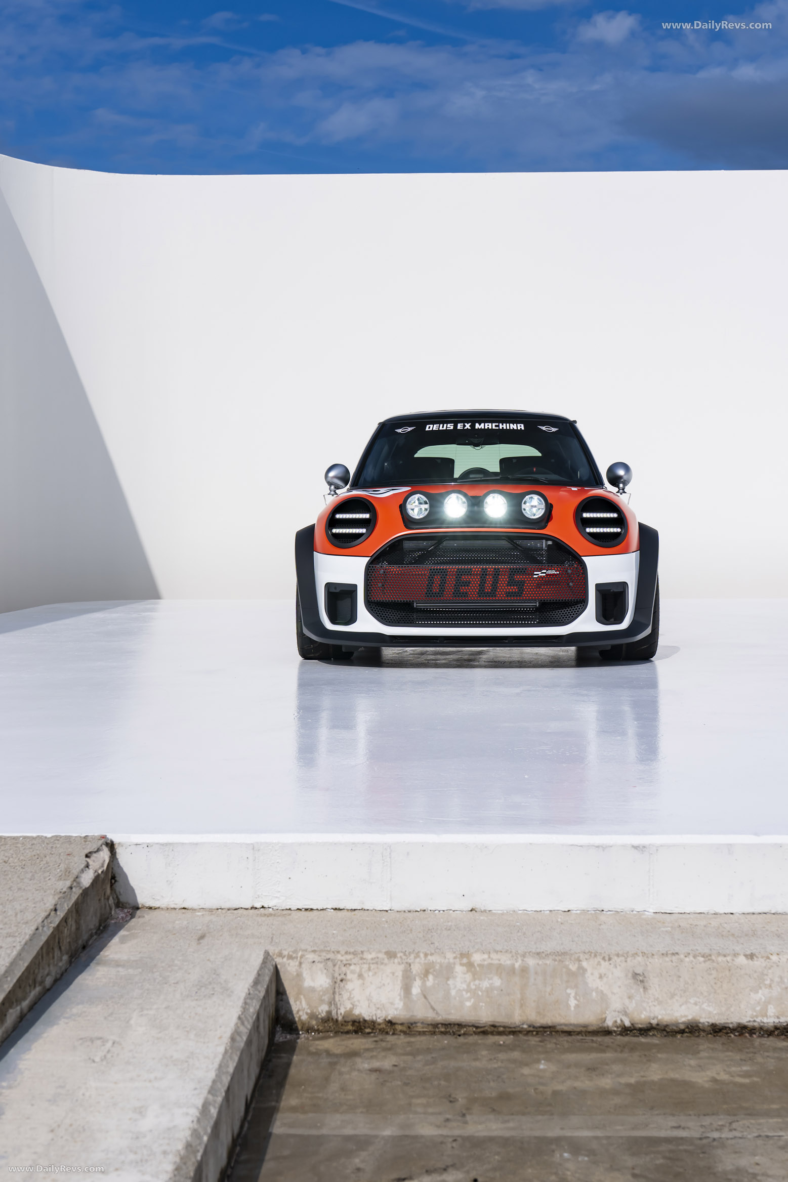 2025 MINI JCW The Machina Concept Front View