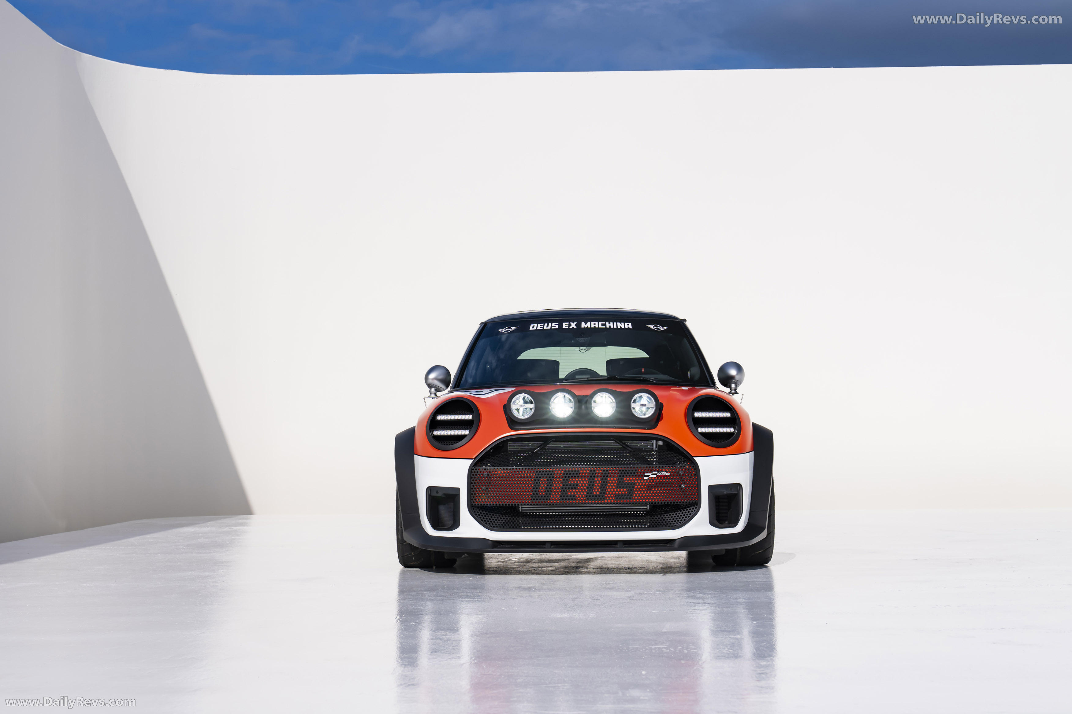 2025 MINI JCW The Machina Concept Front View