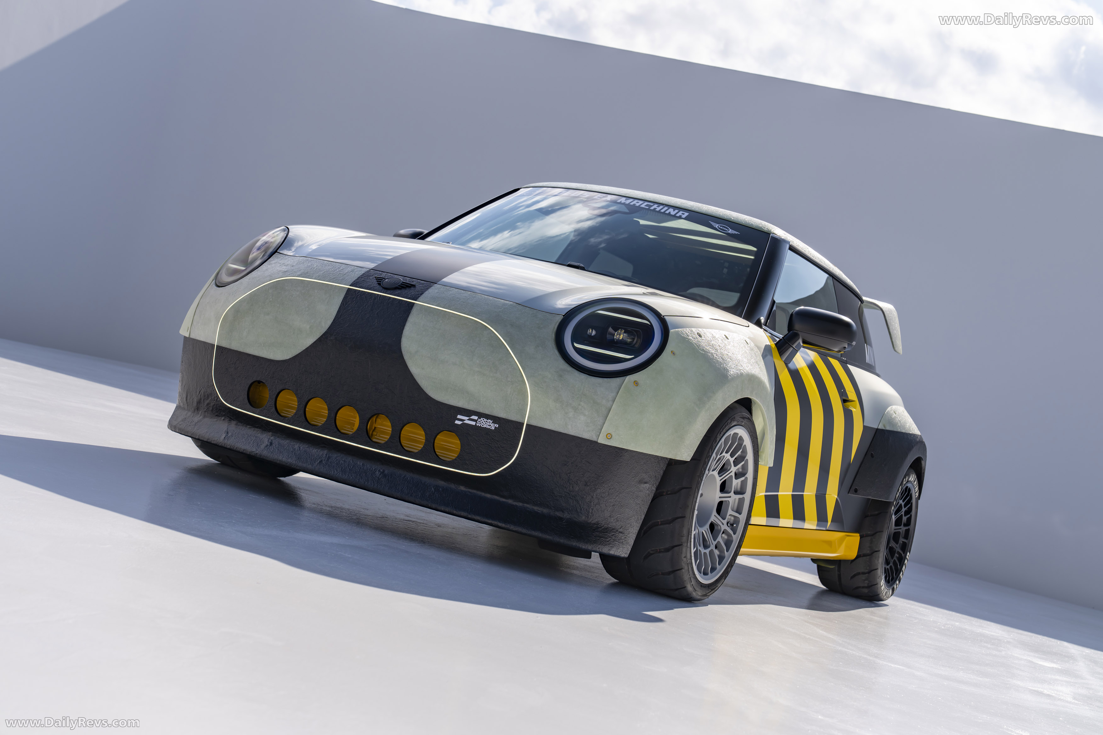 2025 MINI JCW The Skeg Concept Front View