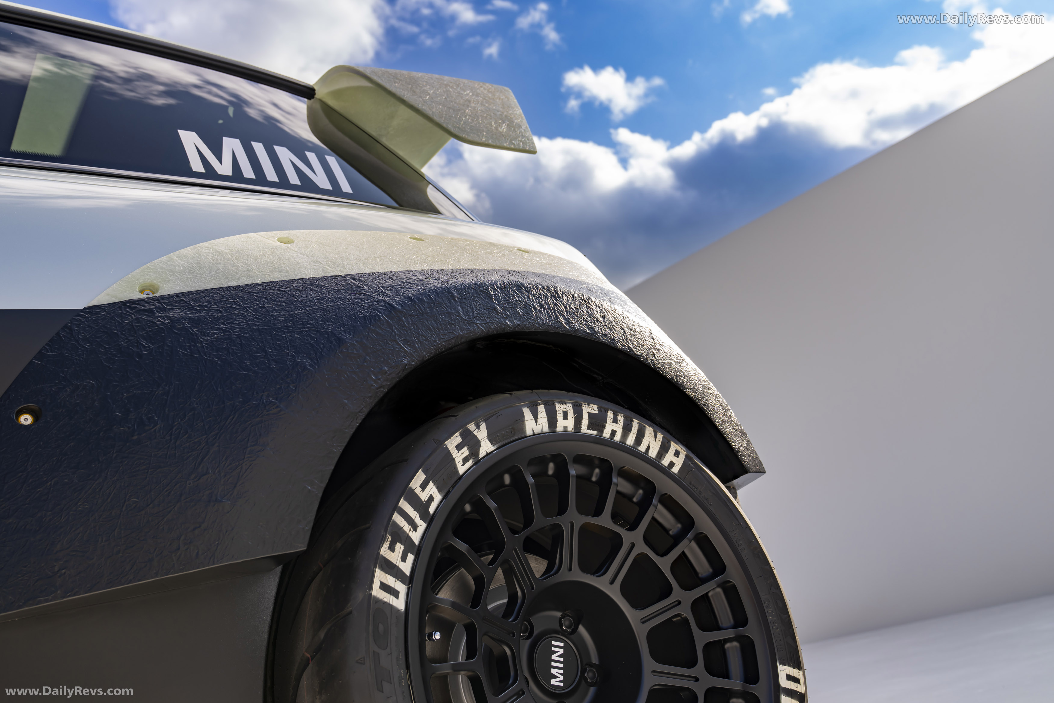 2025 MINI JCW The Skeg Concept Exterior