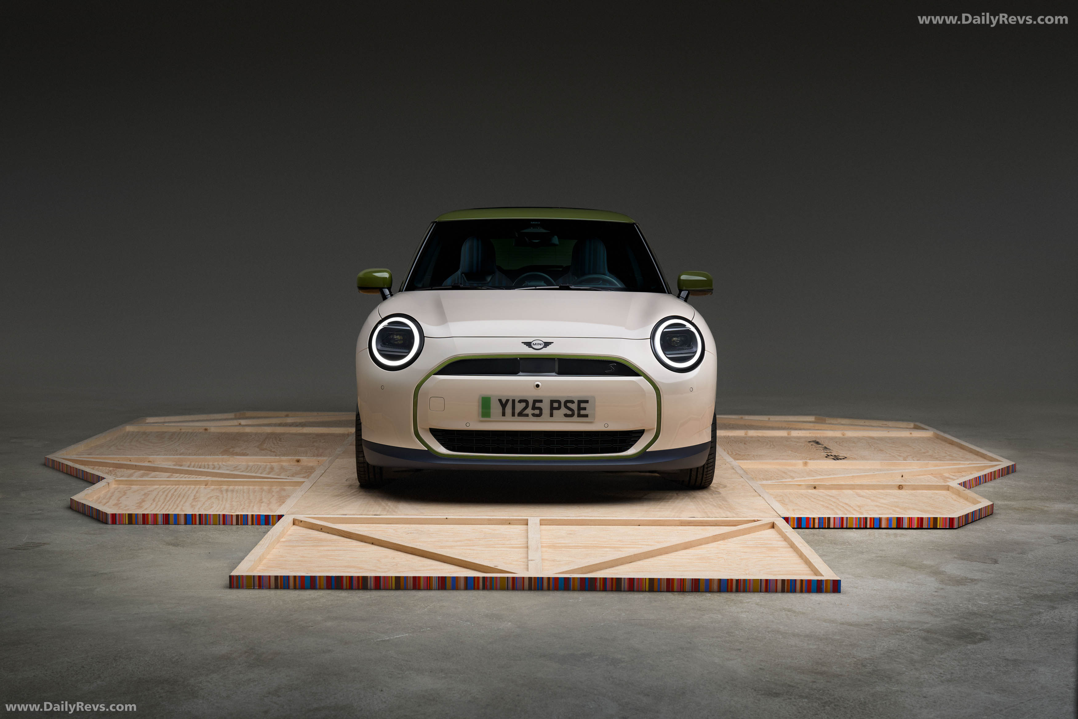 2026 MINI Paul Smith Edition Front View