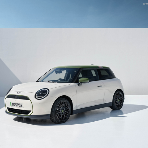 2026 MINI Paul Smith Edition Front View