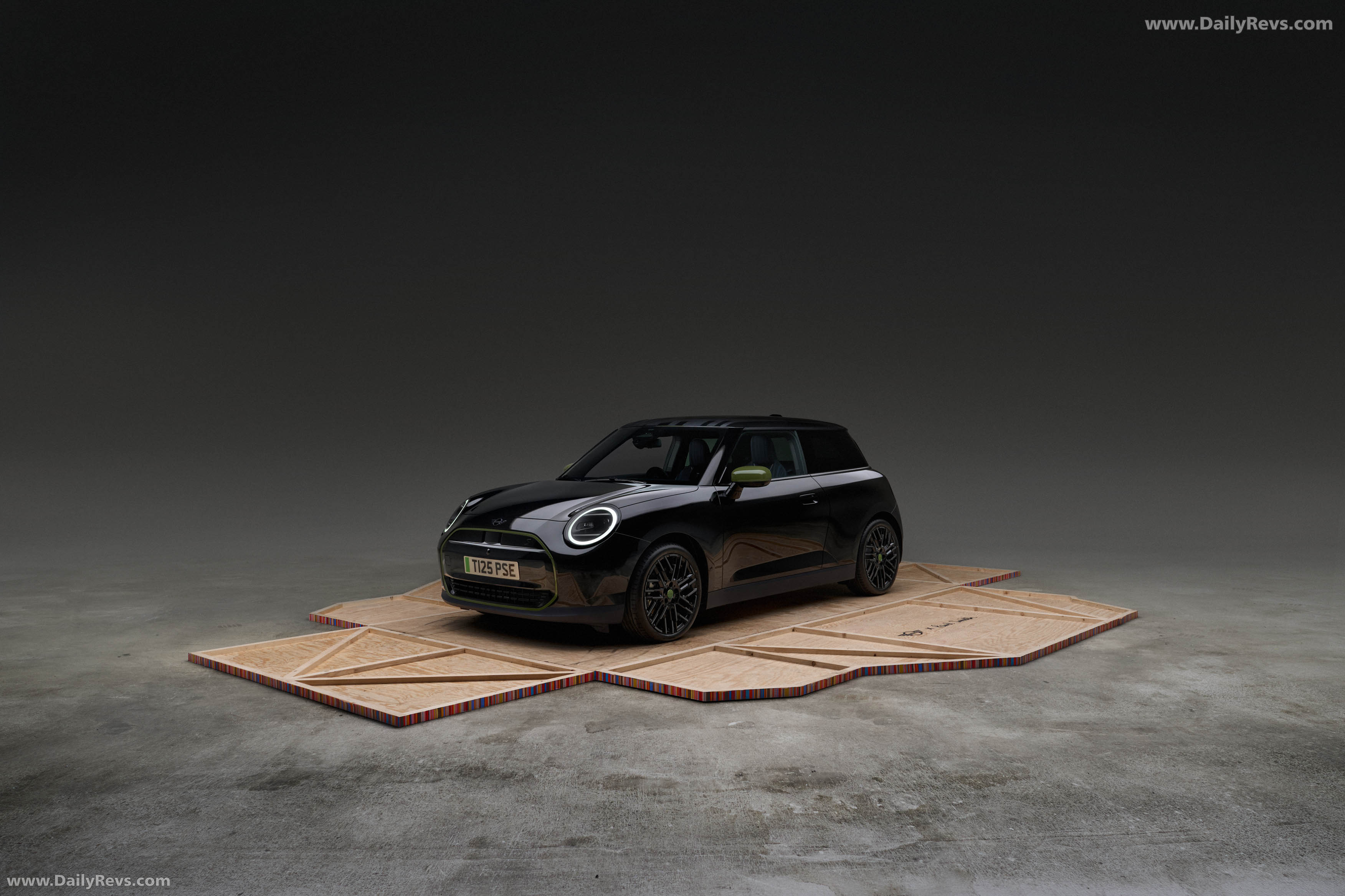 2026 MINI Paul Smith Edition Front View