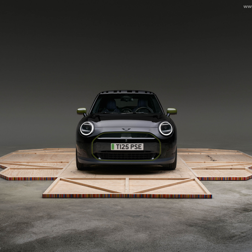 2026 MINI Paul Smith Edition Front View