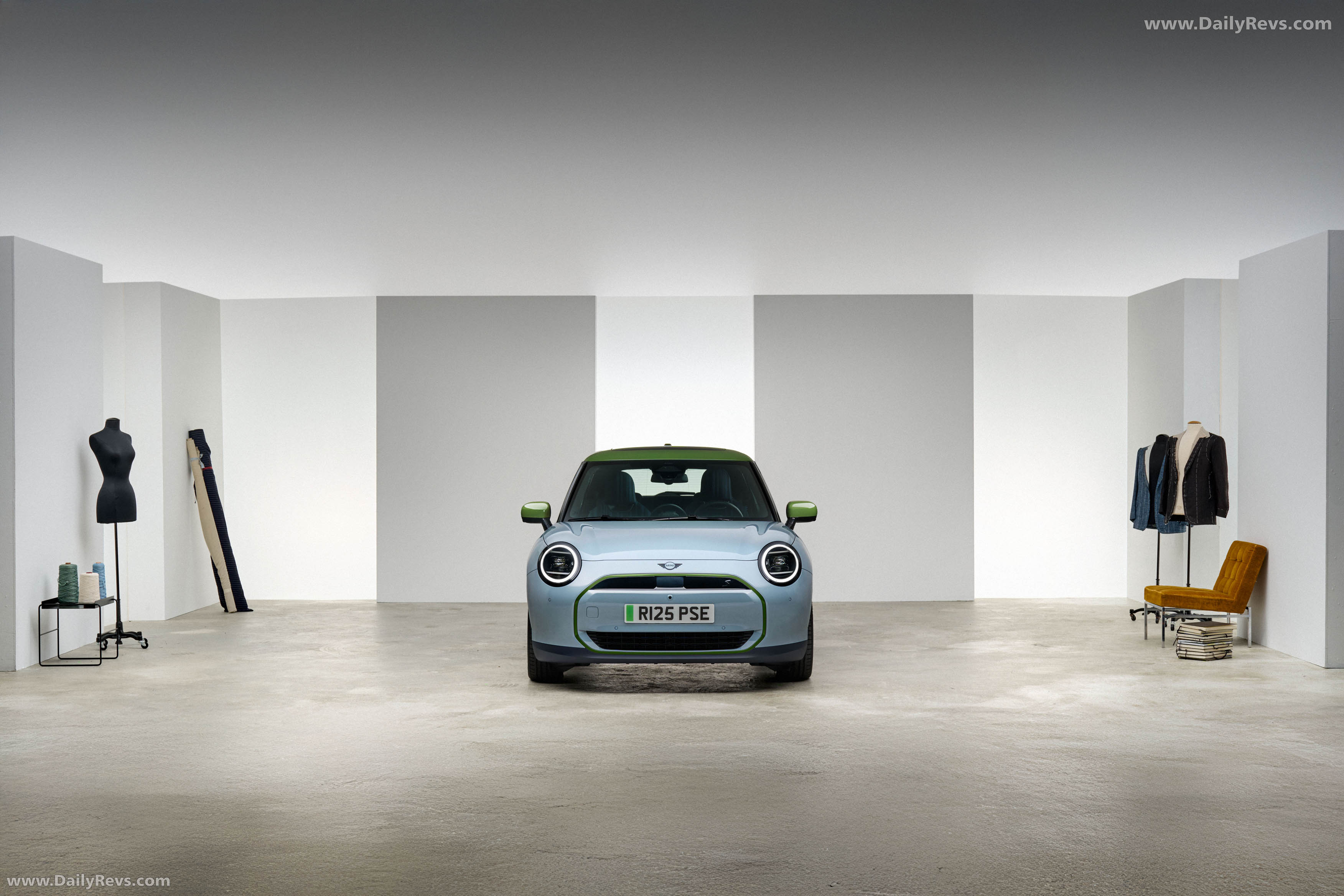 2026 MINI Paul Smith Edition Front View