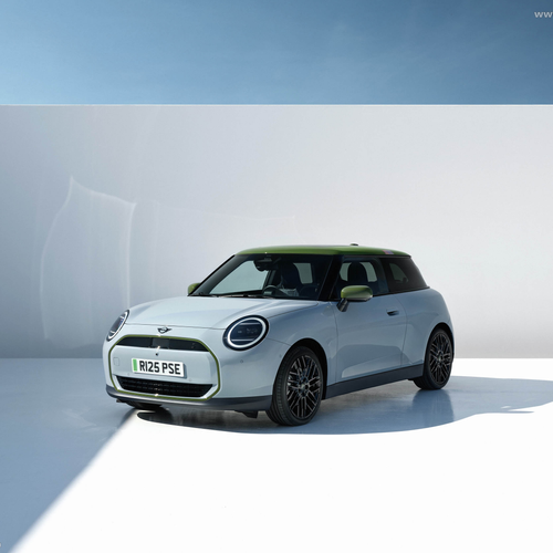 2026 MINI Paul Smith Edition Front View
