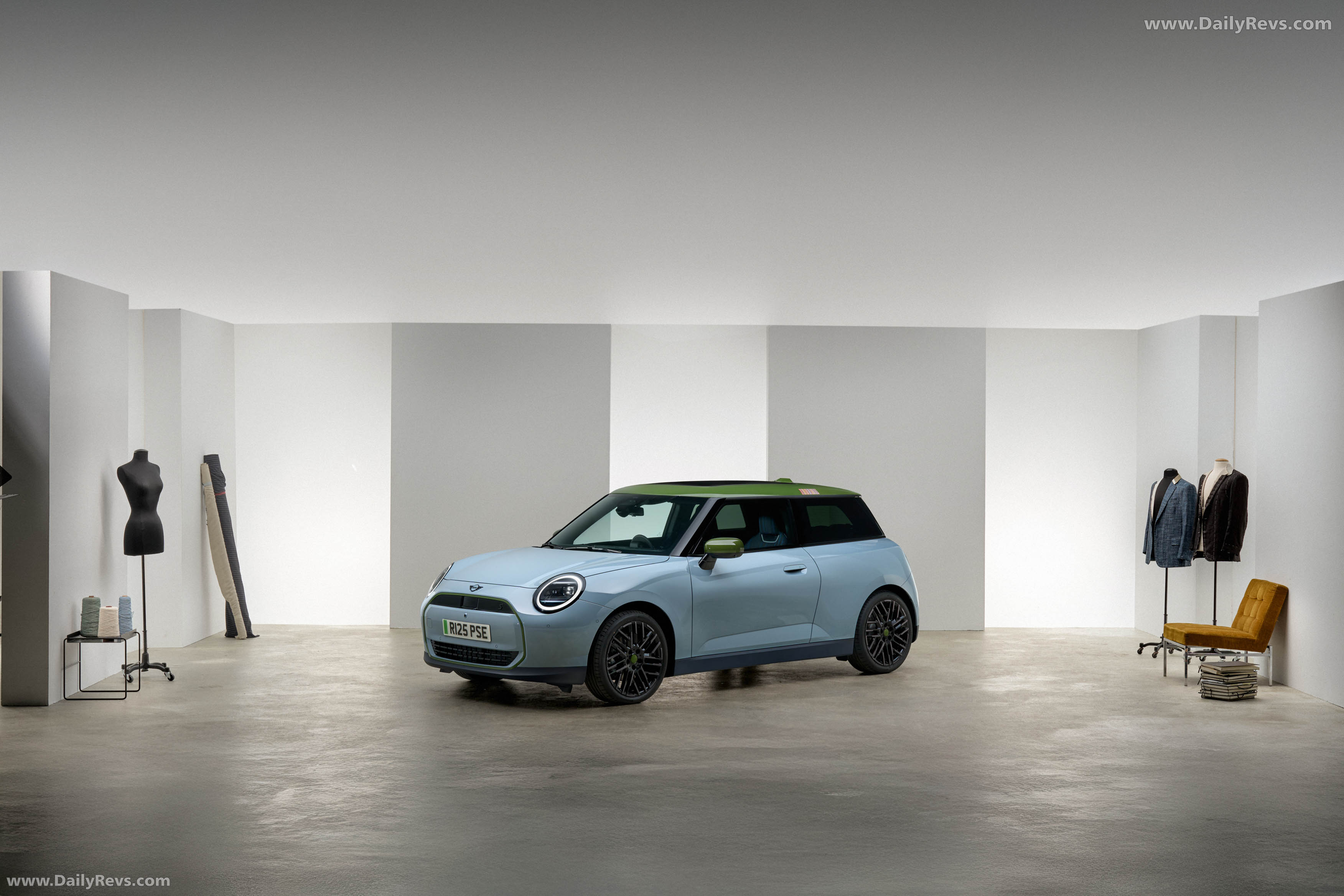 2026 MINI Paul Smith Edition Front View
