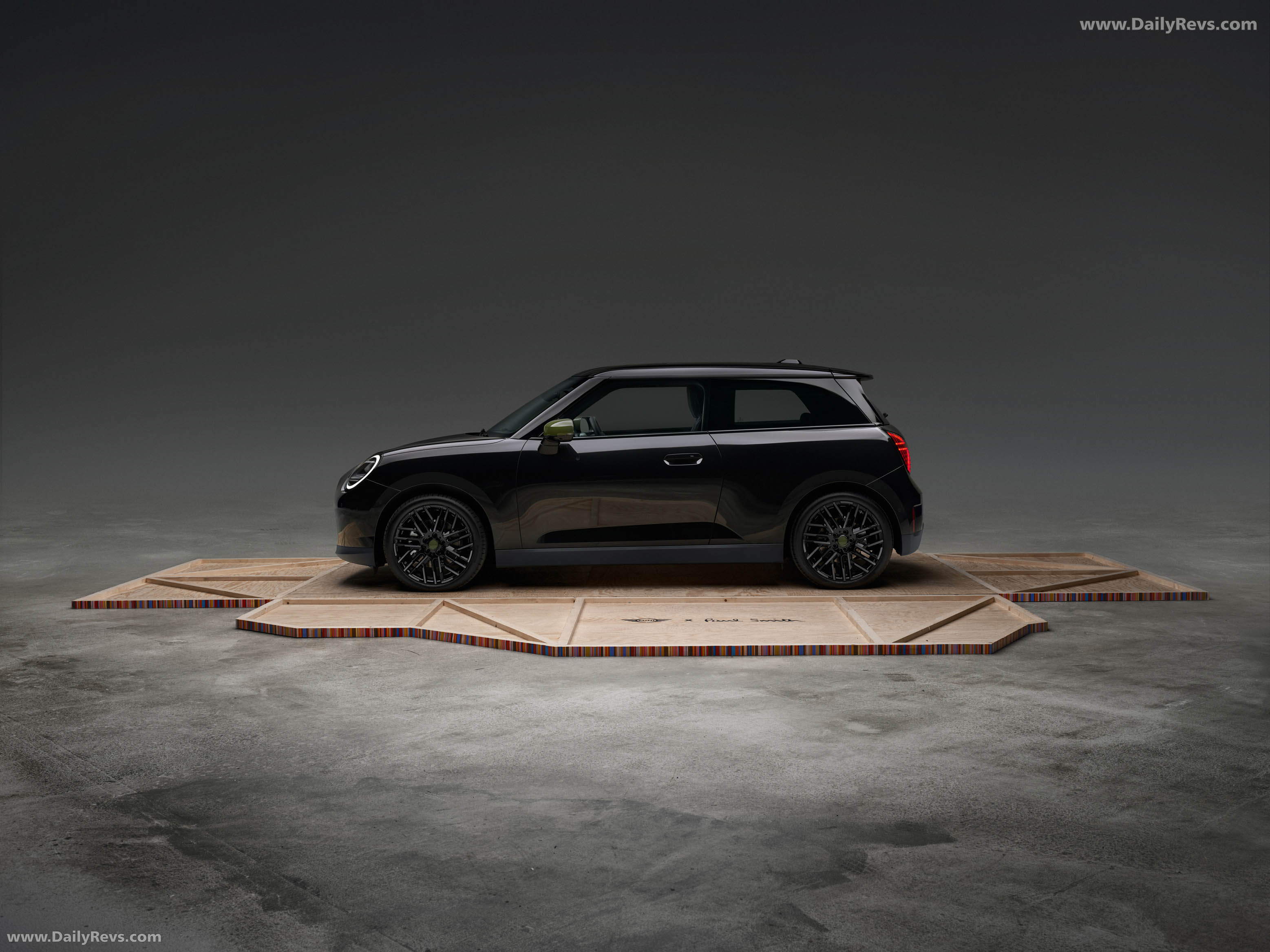 2026 MINI Paul Smith Edition Side View