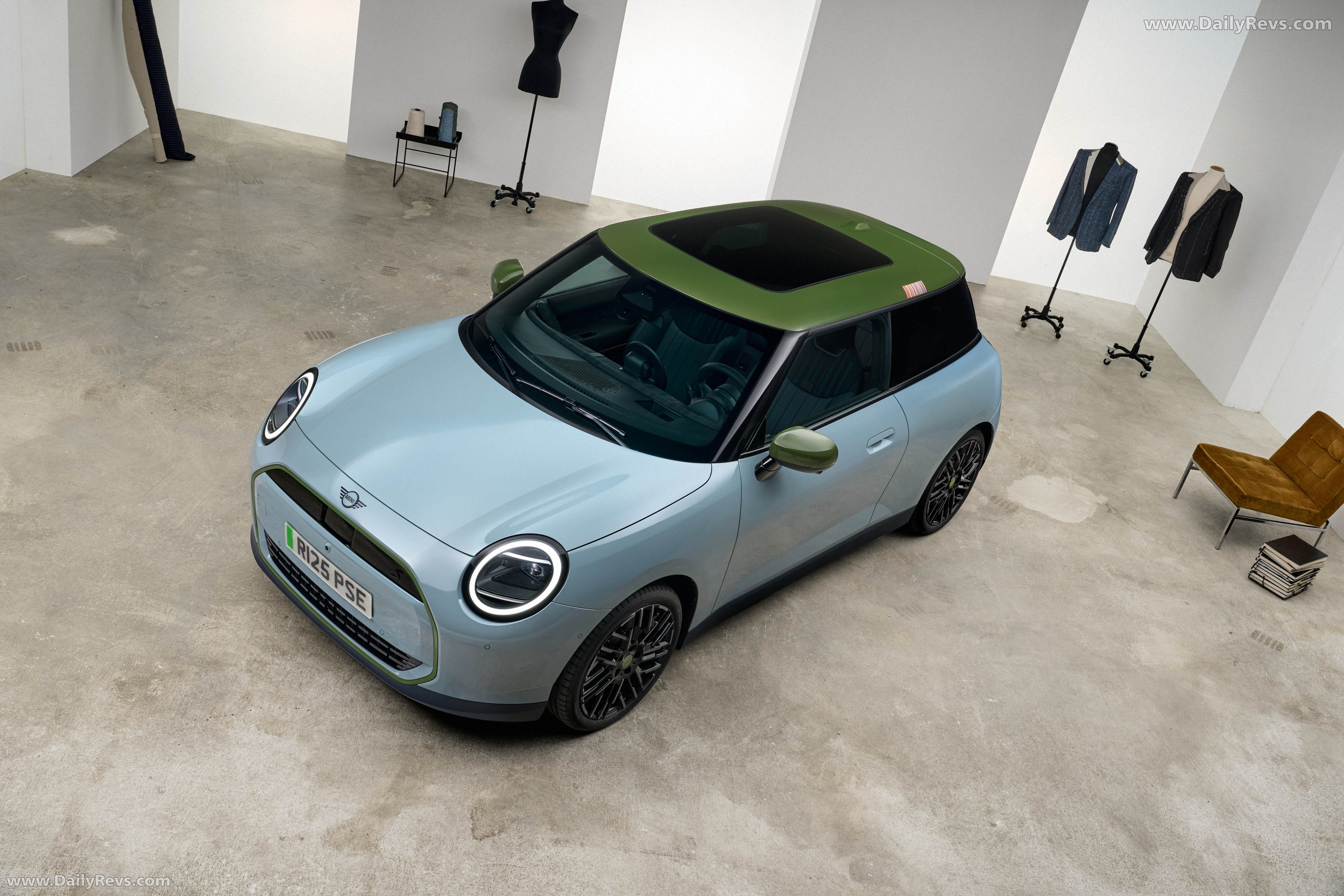 2026 MINI Paul Smith Edition Top View