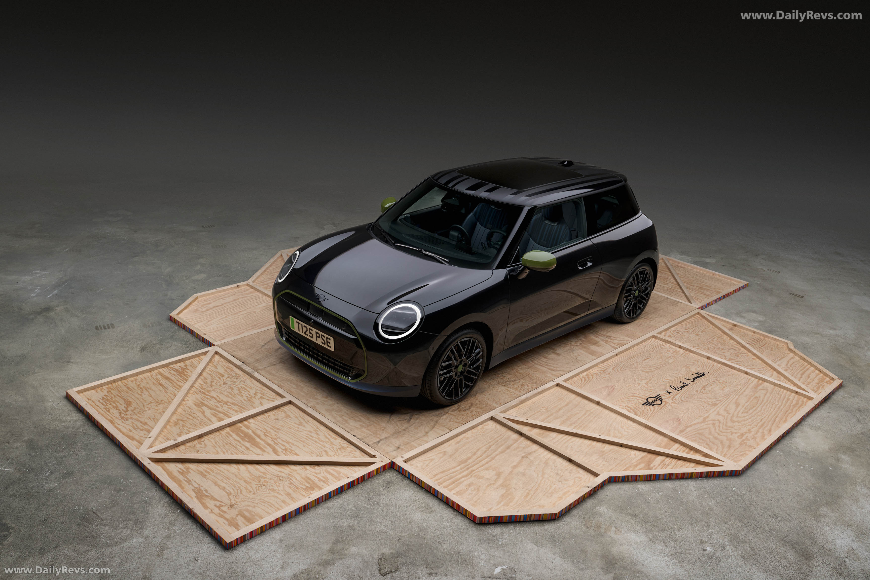 2026 MINI Paul Smith Edition Top View