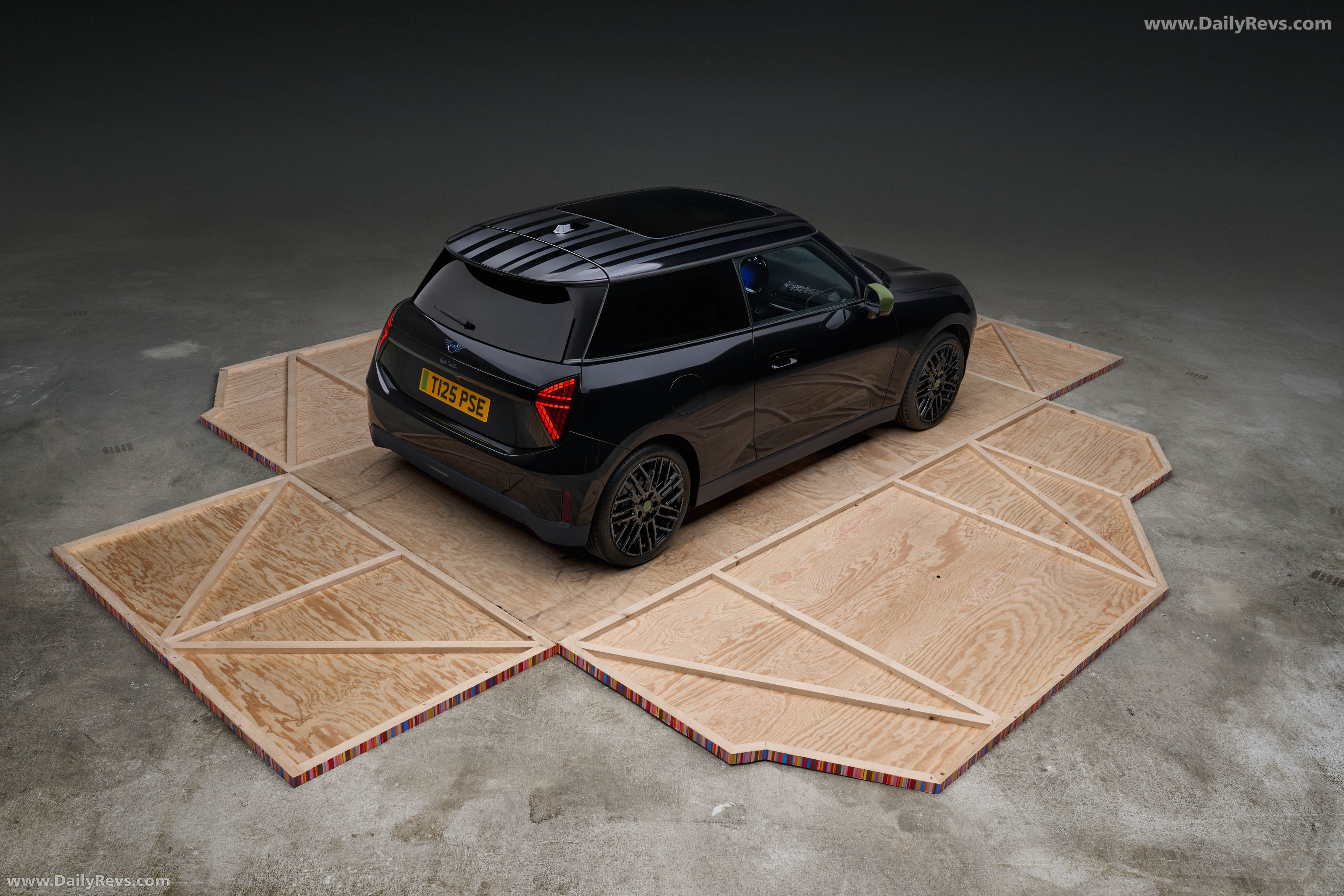 2026 MINI Paul Smith Edition Top View